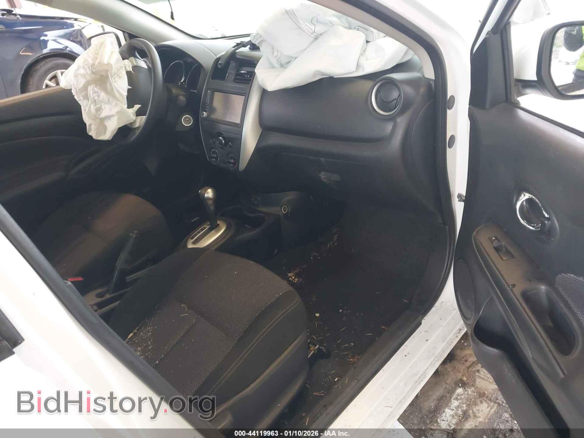 2019 NISSAN VERSA - VIN: 3N1CN7AP3KL832010 - Фото 5