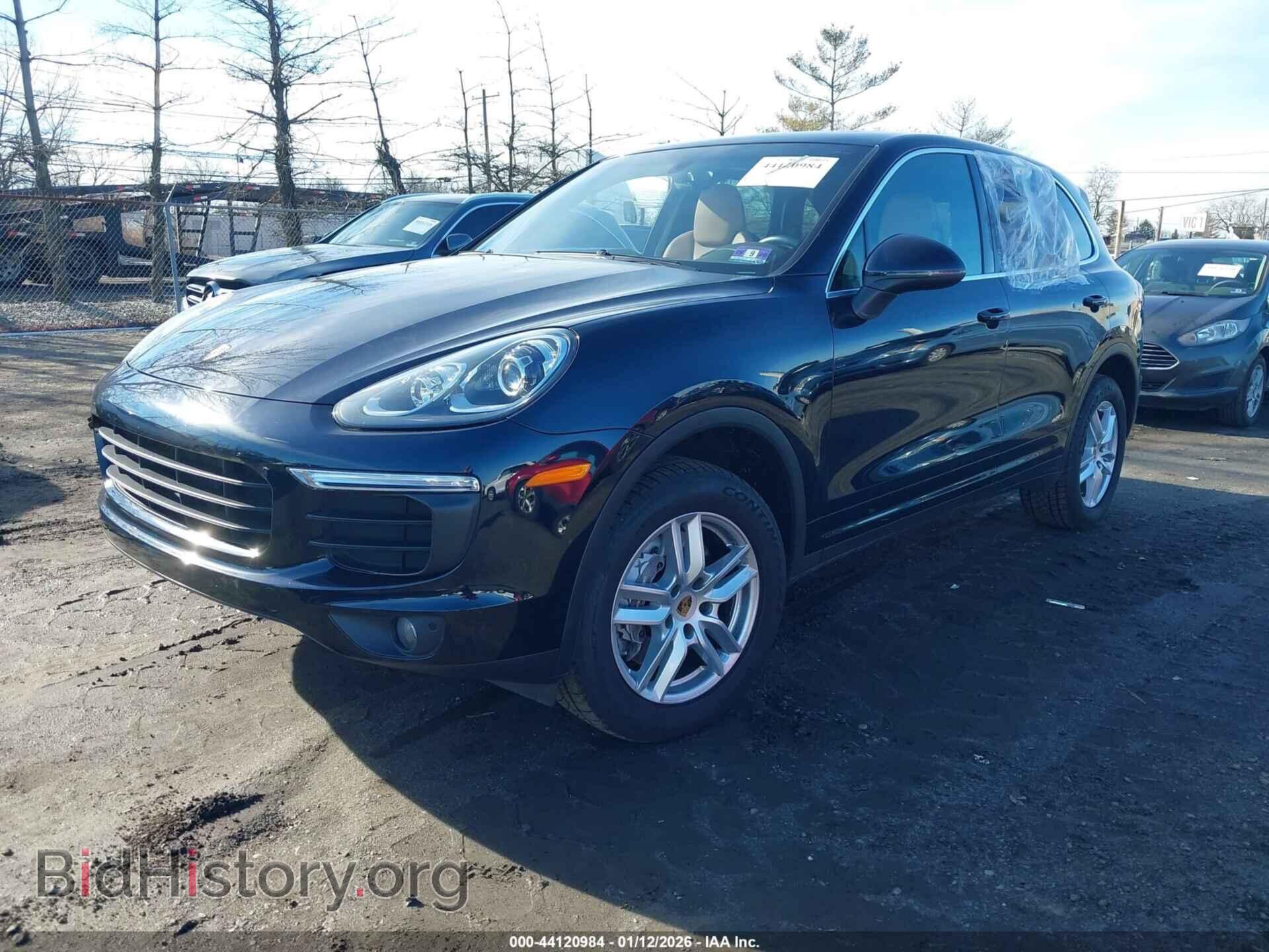 2016 PORSCHE CAYENNE - VIN: WP1AA2A25GLA10088 - Photo 2