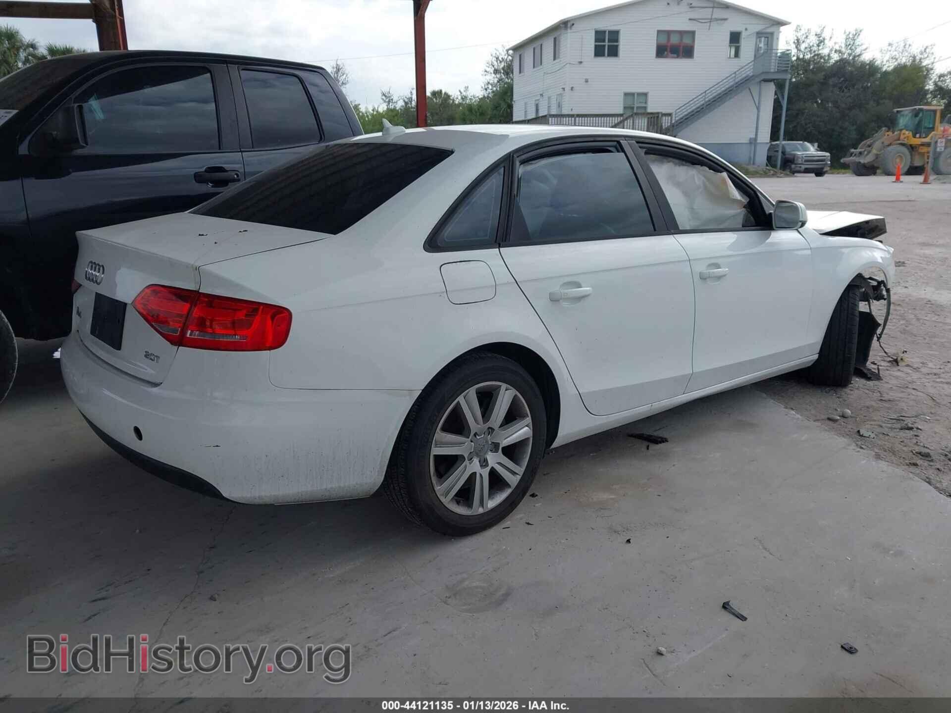 2011 AUDI A4 - VIN: WAUAFAFL8BN033518 - Фото 4