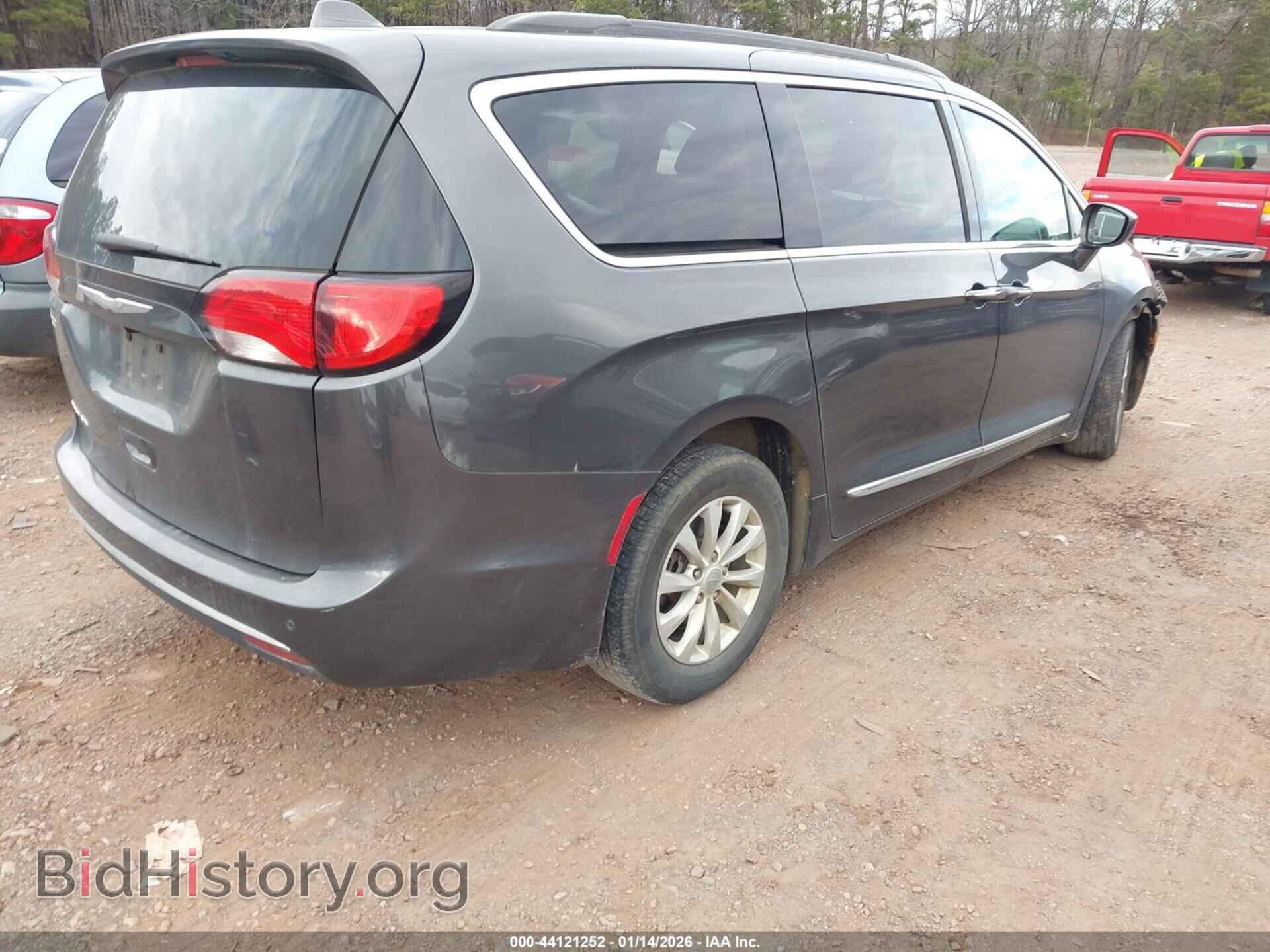 2017 CHRYSLER PACIFICA - VIN: 2C4RC1BG9HR526563 - Фото 4