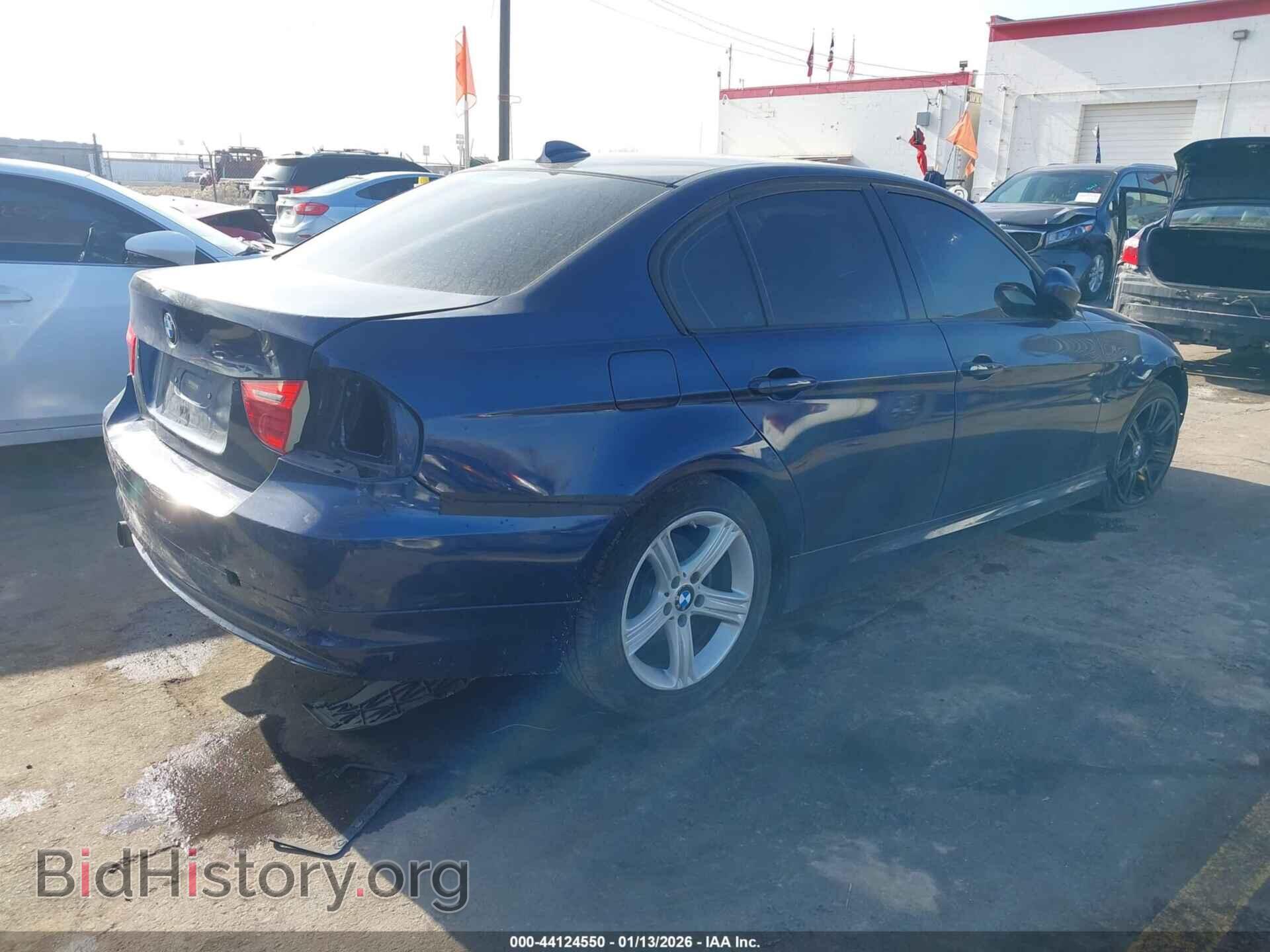 2011 BMW 328I - VIN: WBAPH5C5XBF093120 - Фото 4