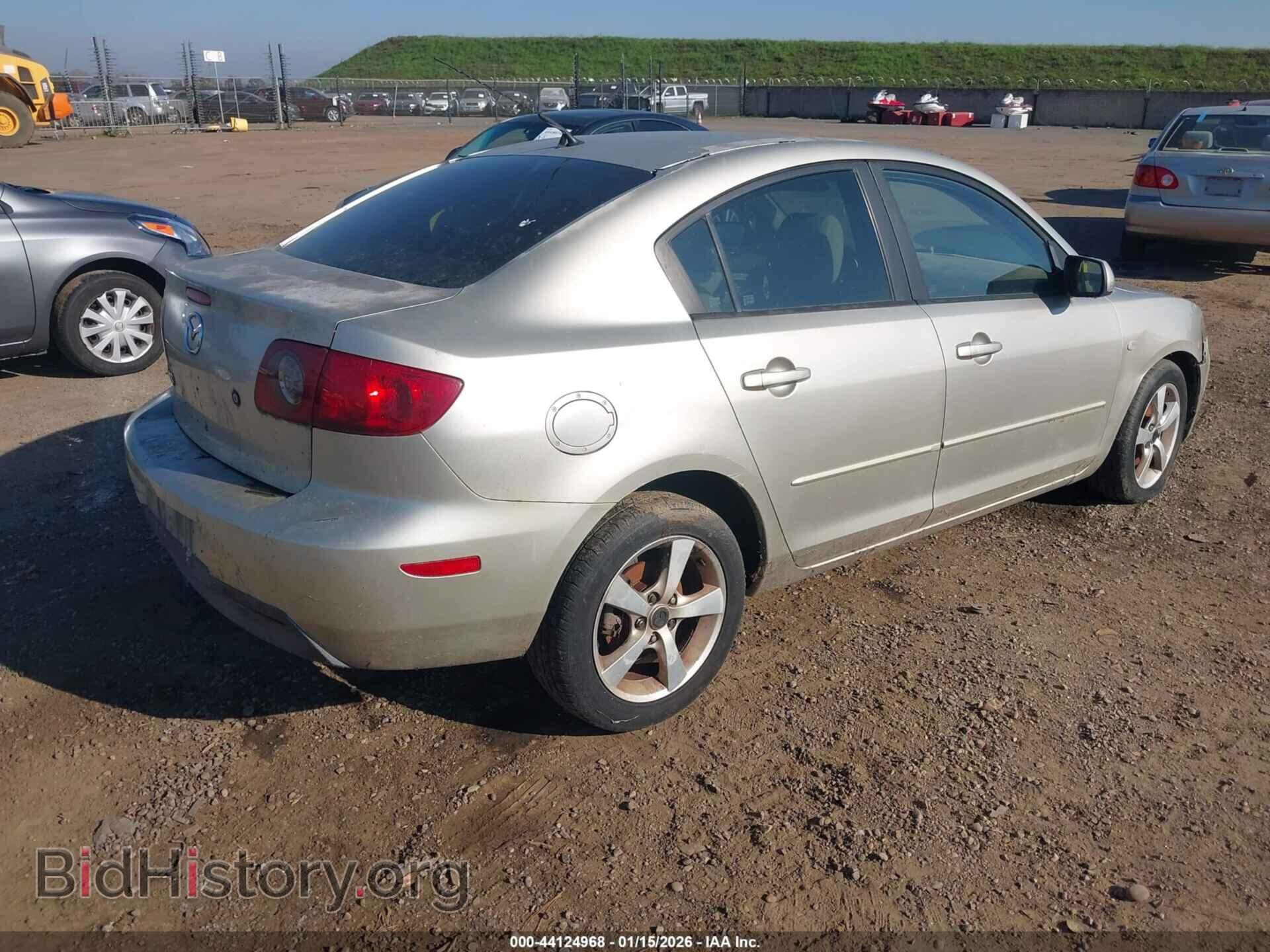2005 MAZDA MAZDA3 - VIN: JM1BK32F451299936 - Фото 4