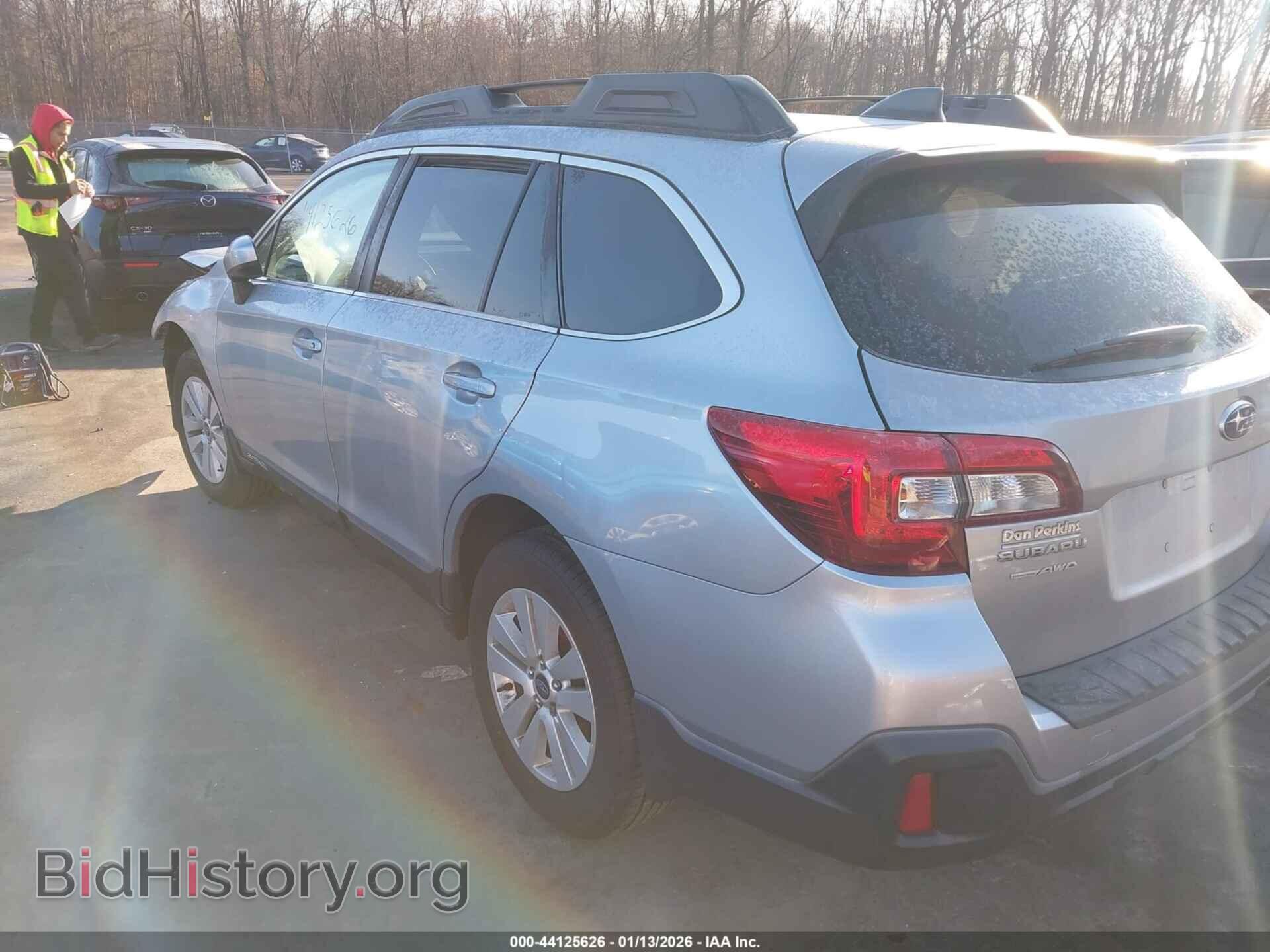 2019 SUBARU OUTBACK - VIN: 4S4BSAFC9K3335877 - Фото 3