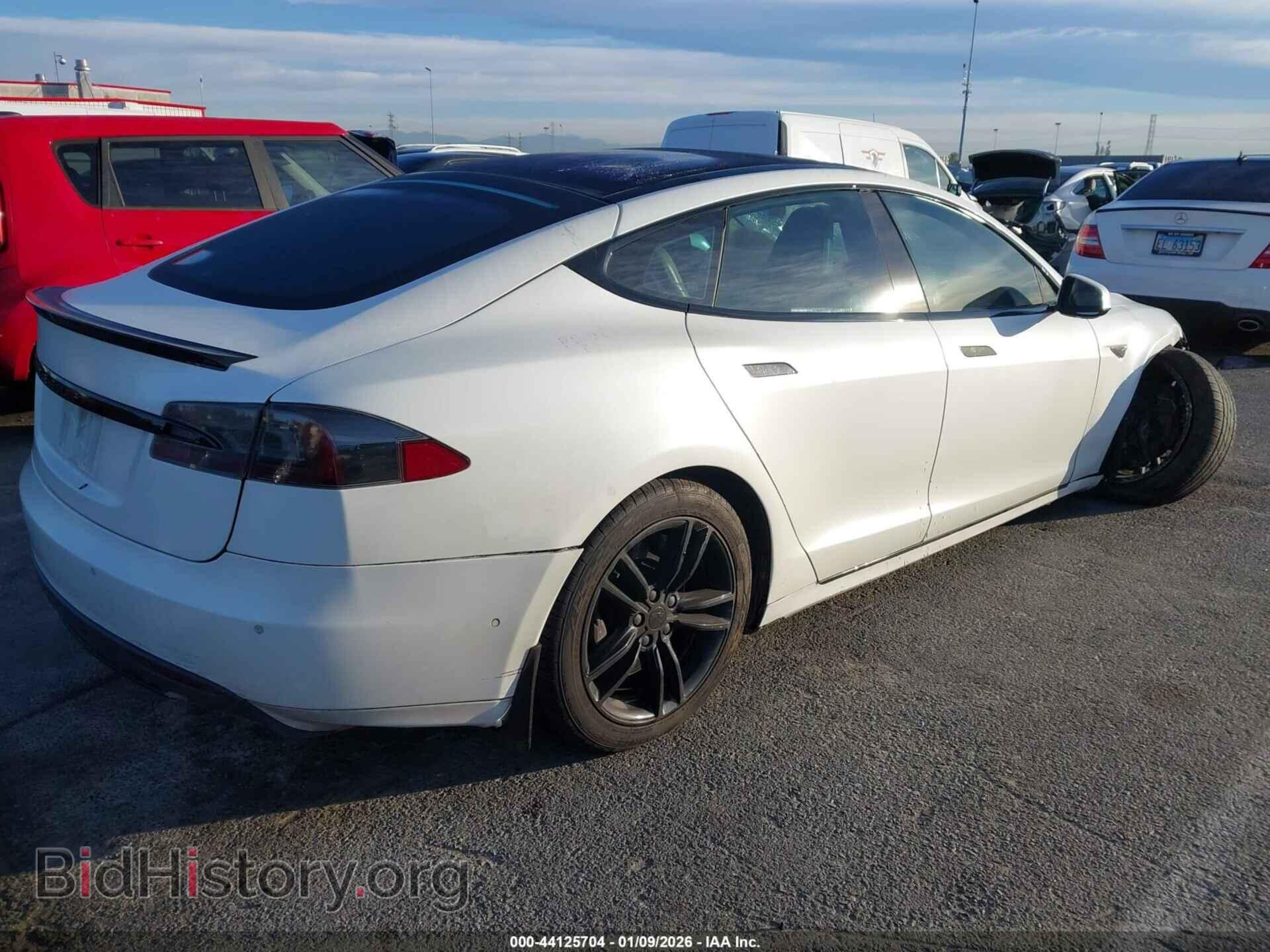 2016 TESLA MODEL S - VIN: 5YJSA1E28GF131436 - Фото 4