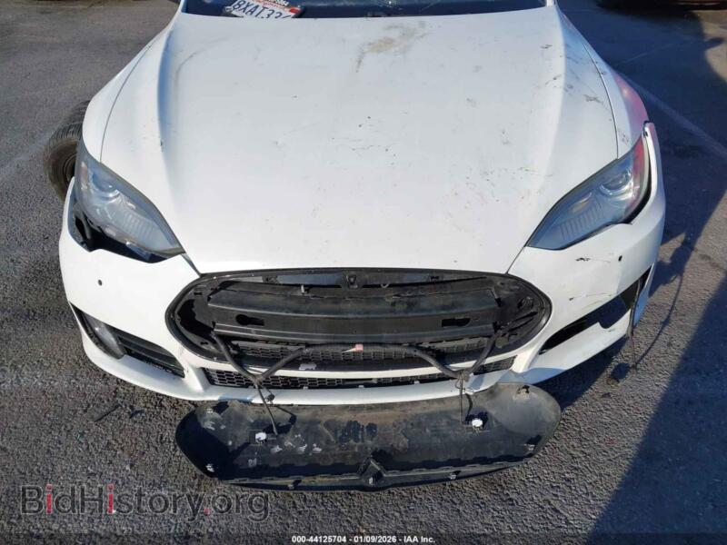 2016 Tesla MODEL S (VIN 5YJSA1E28GF131436) — фото 6 из 15