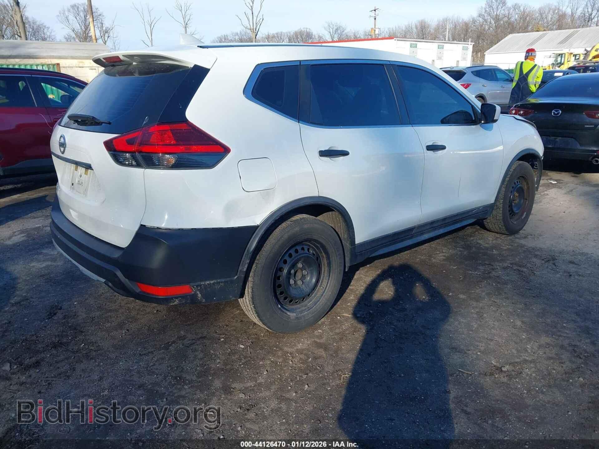 2017 NISSAN ROGUE - VIN: KNMAT2MT2HP558303 - Фото 4