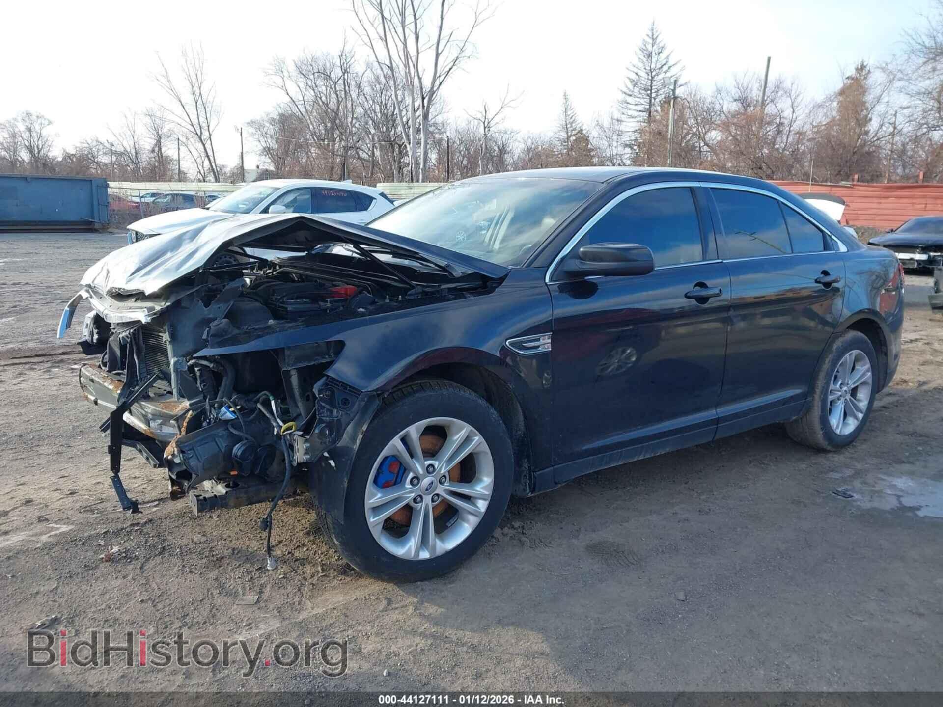 2013 FORD TAURUS - VIN: 1FAHP2E82DG123777 - Фото 2