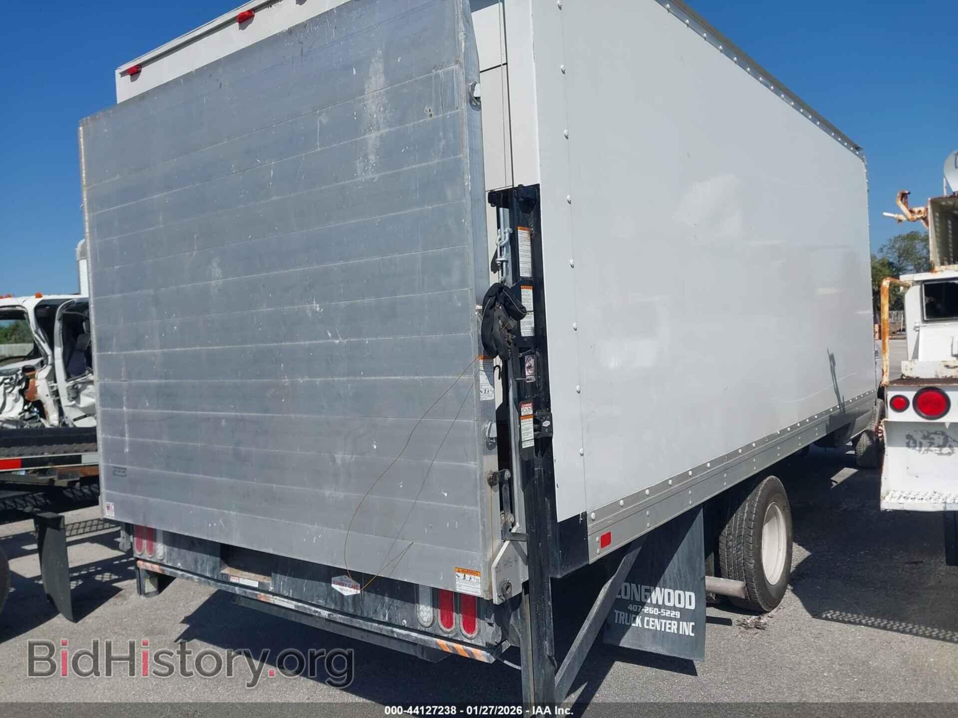 2017 FORD E-350 CUTAWAY - VIN: 1FDWE3F62HDC43396 - Фото 4
