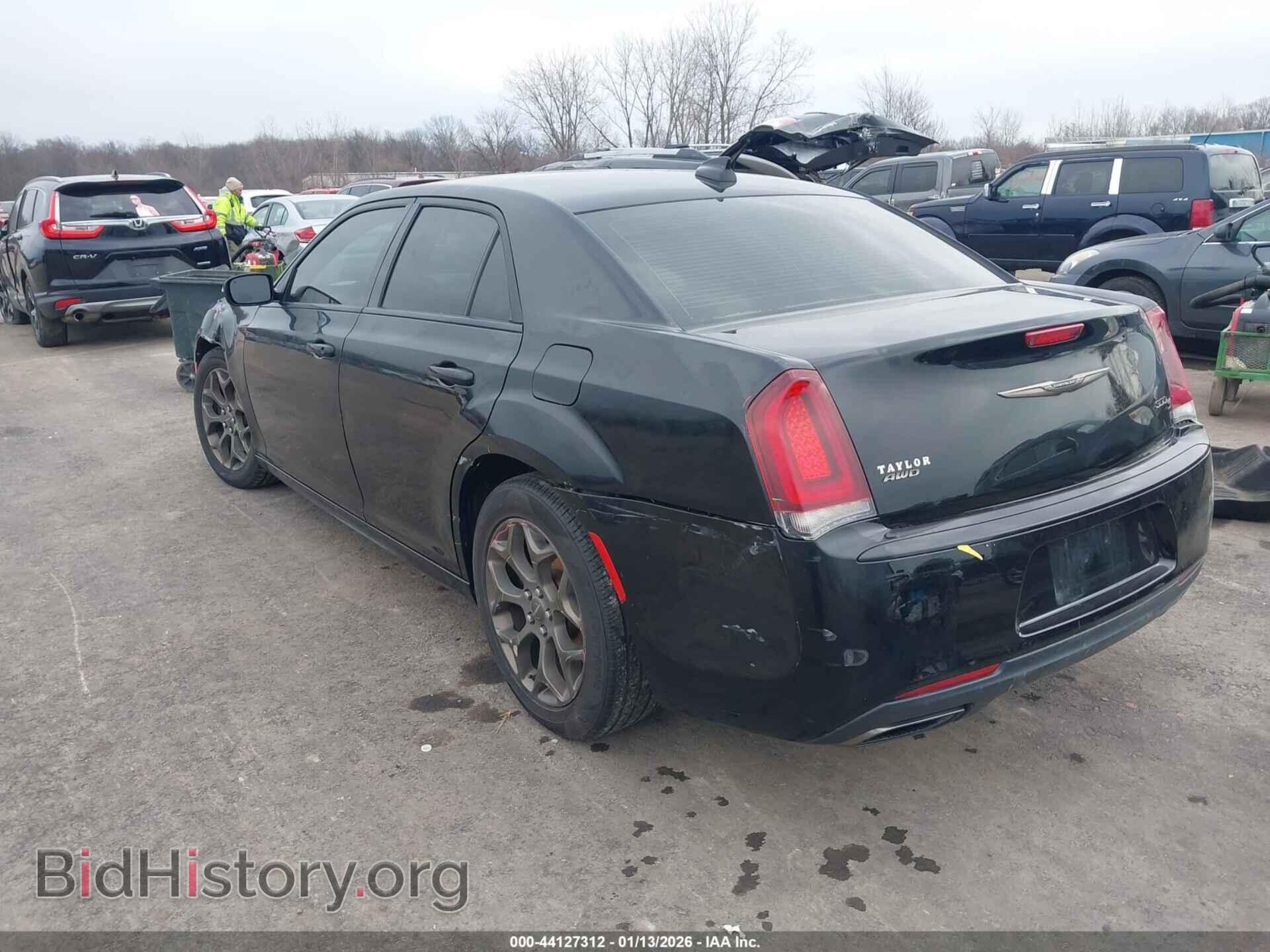 2016 CHRYSLER 300 - VIN: 2C3CCAGG2GH296534 - Фото 3