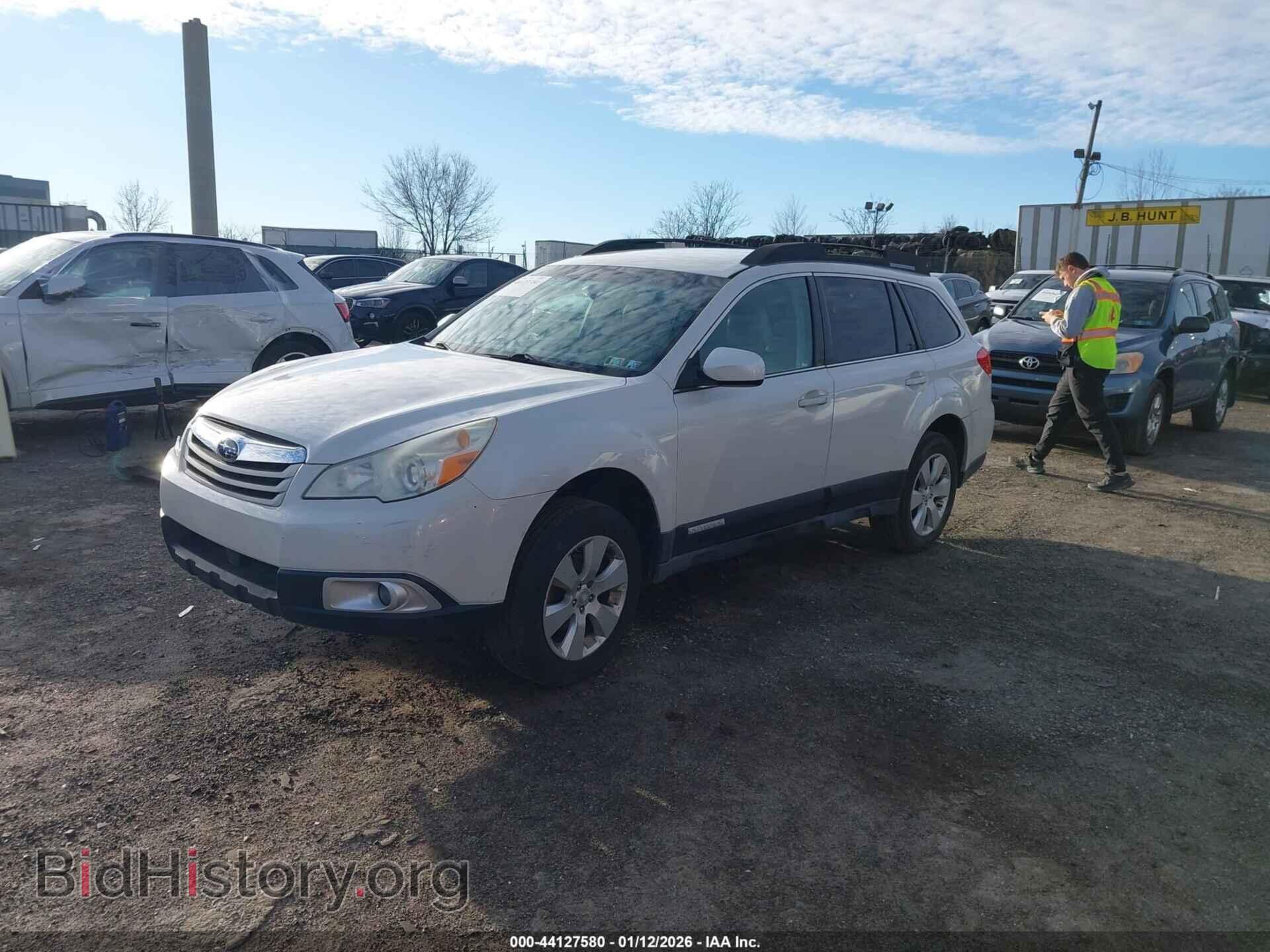2011 SUBARU OUTBACK - VIN: 4S4BRBCC4B3346100 - Фото 2