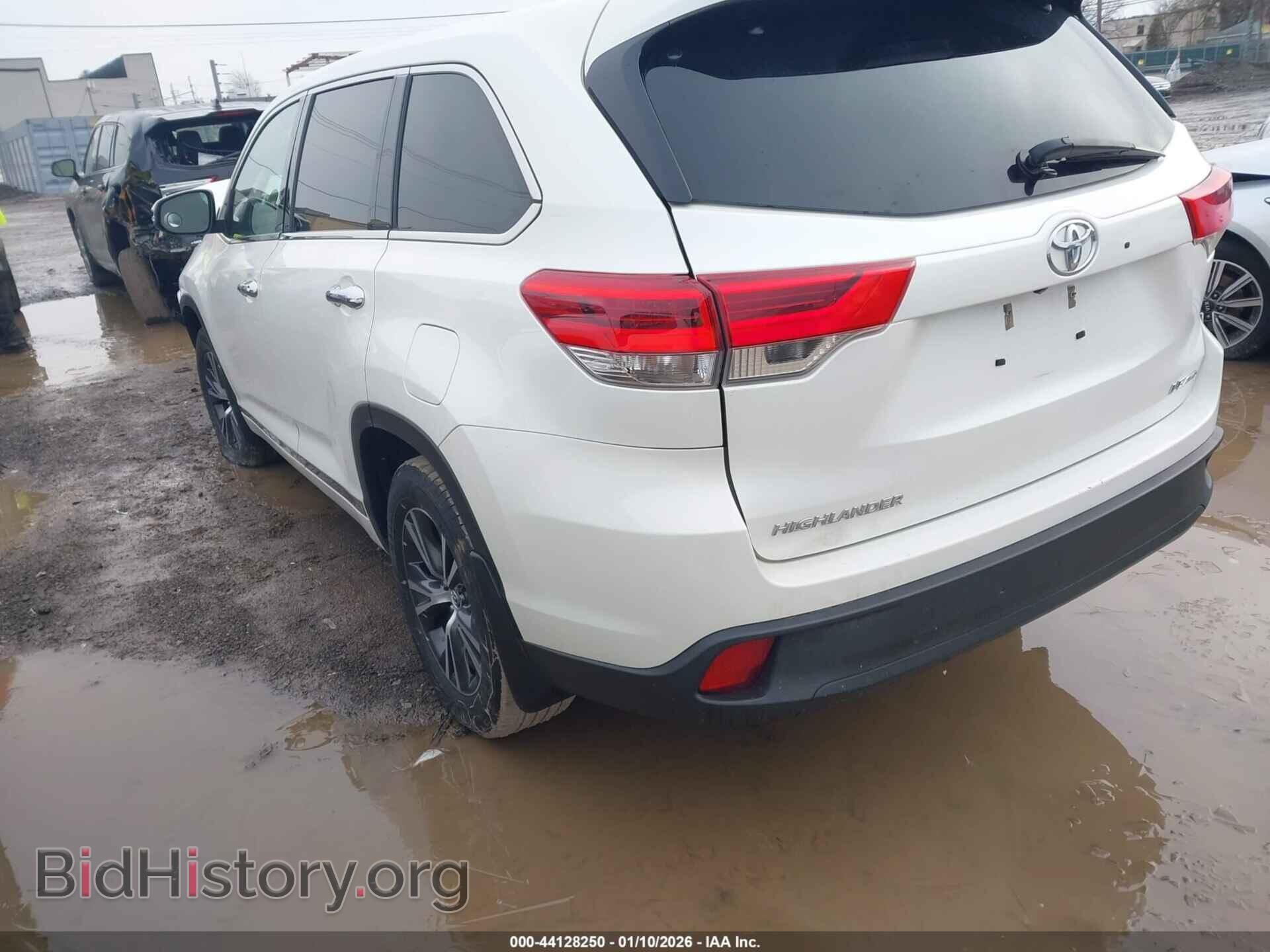 2017 TOYOTA HIGHLANDER - VIN: 5TDBZRFH6HS462927 - Фото 3