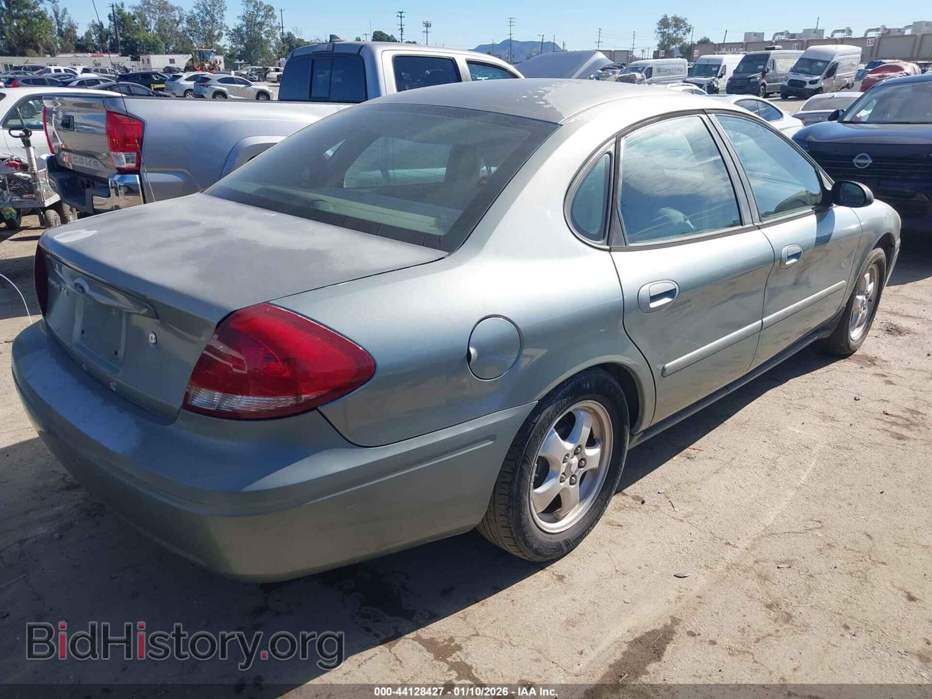 2005 FORD TAURUS - VIN: 1FAFP53U15A272940 - Фото 4