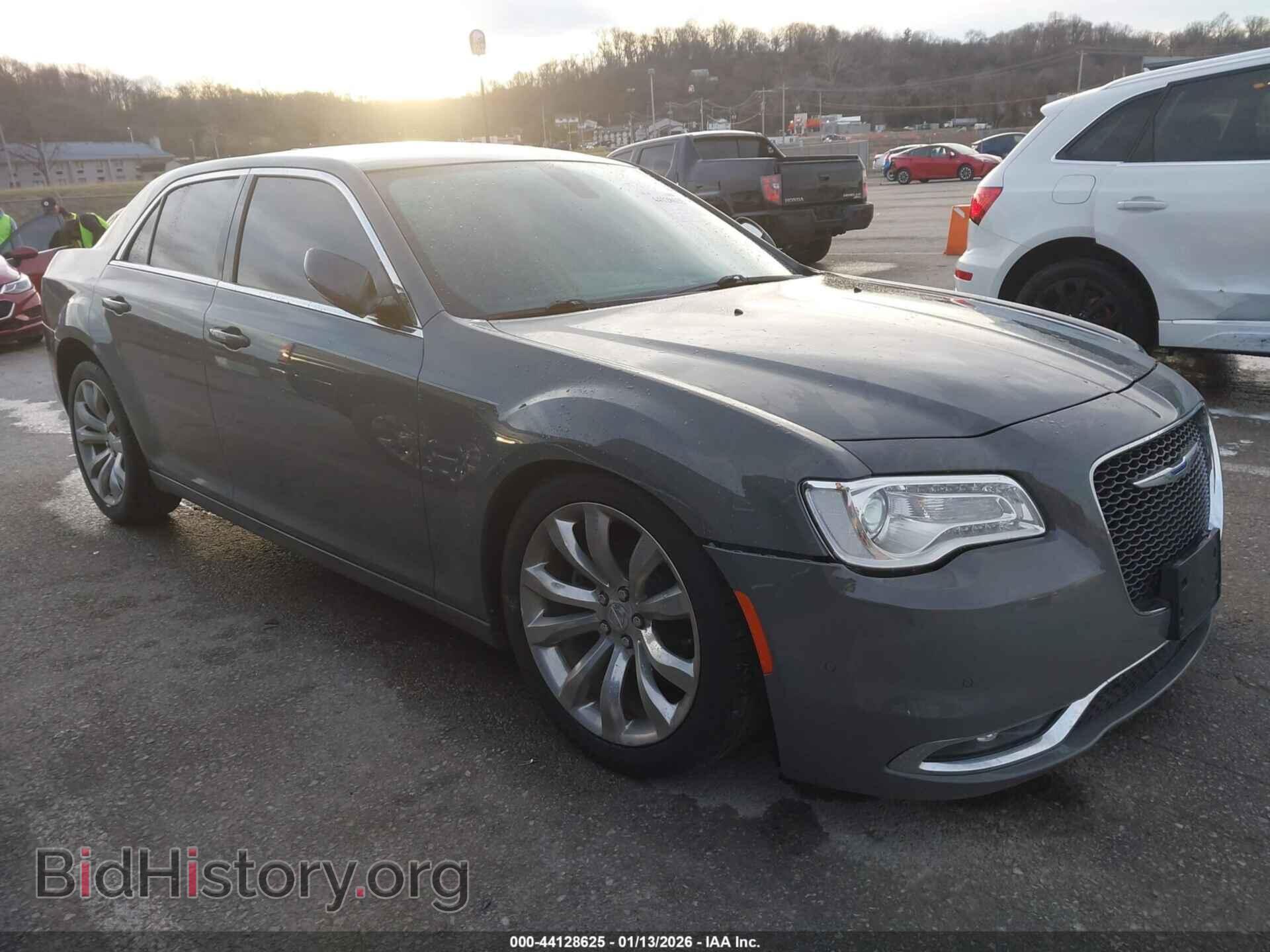 Photo 2C3CCAAG3JH309047 - CHRYSLER 300 2018