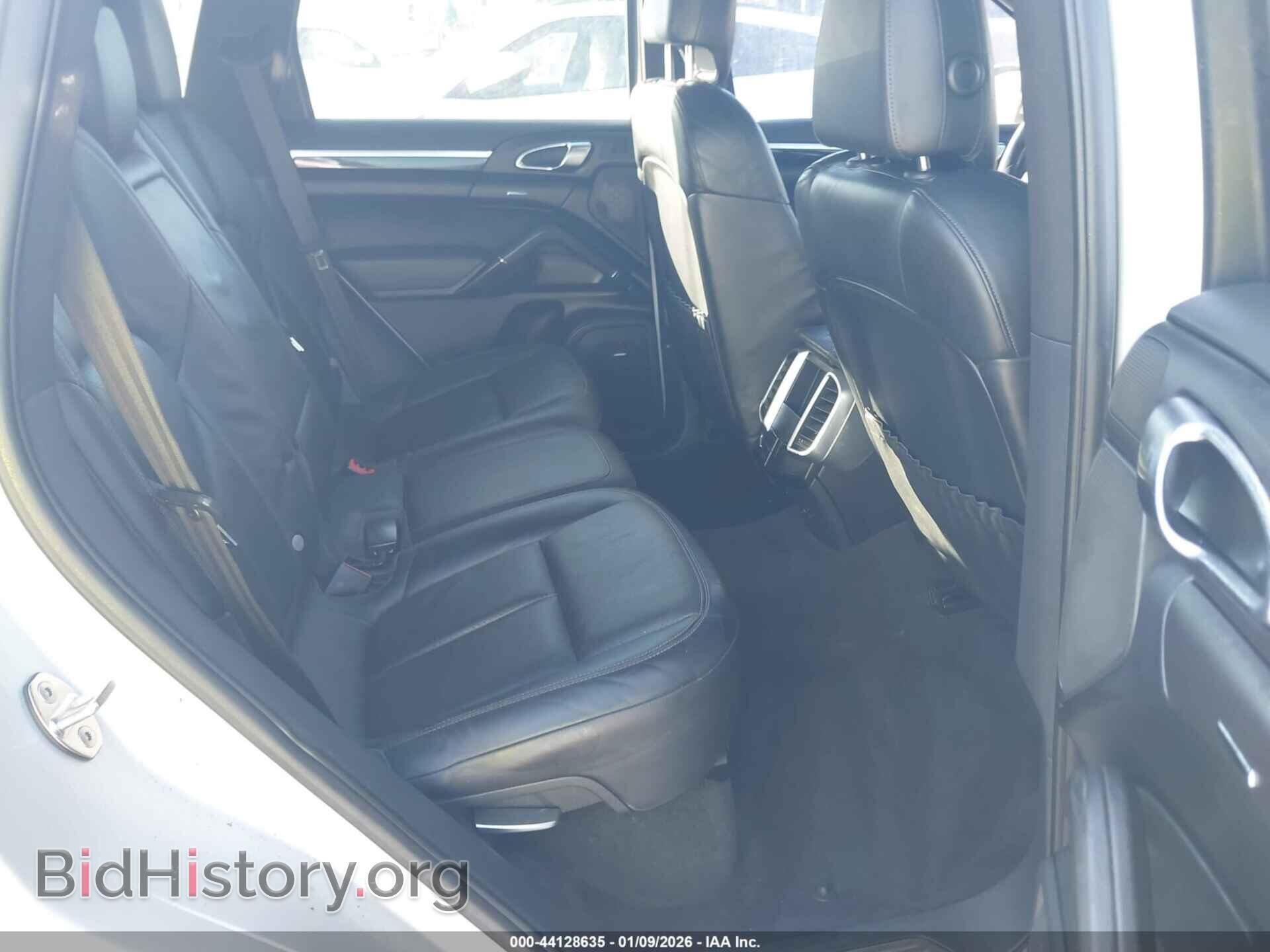 2012 PORSCHE CAYENNE - VIN: WP1AB2A26CLA51577 - Photo 8