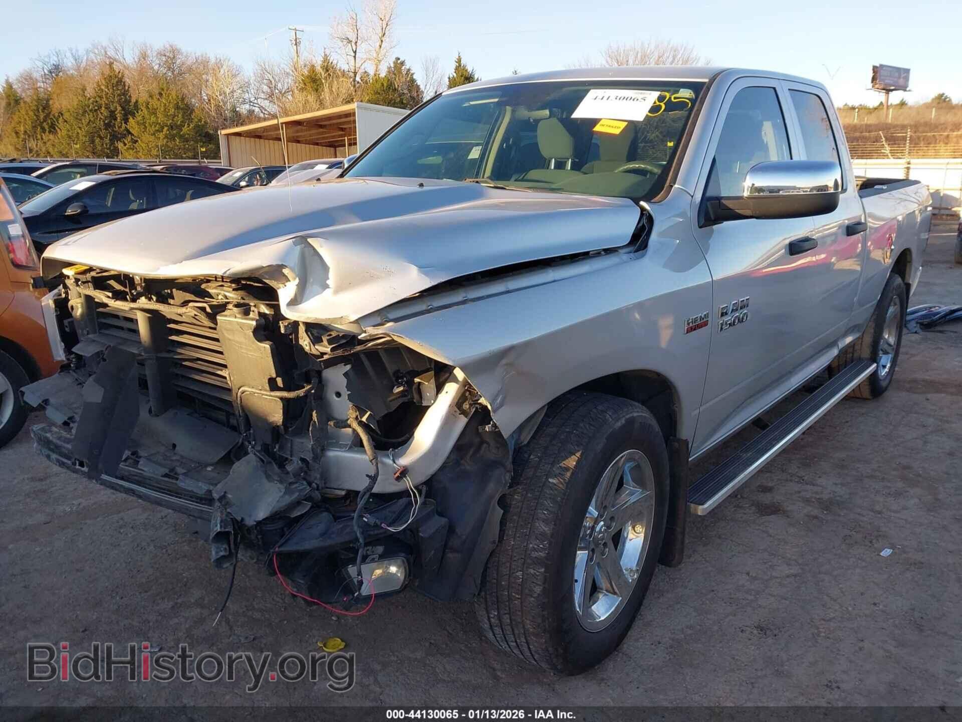 2018 RAM 1500 - VIN: 1C6RR7FT1JS223085 - Фото 2