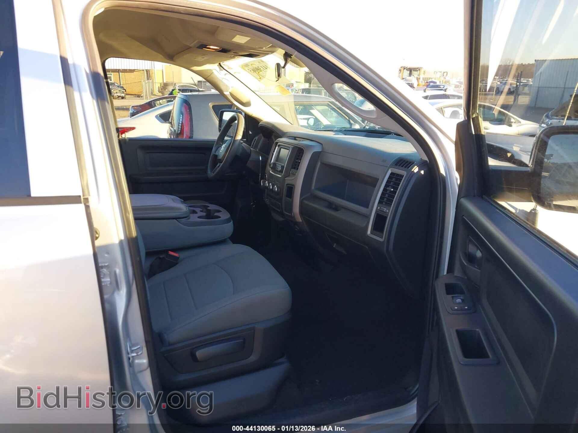 2018 RAM 1500 - VIN: 1C6RR7FT1JS223085 - Фото 5