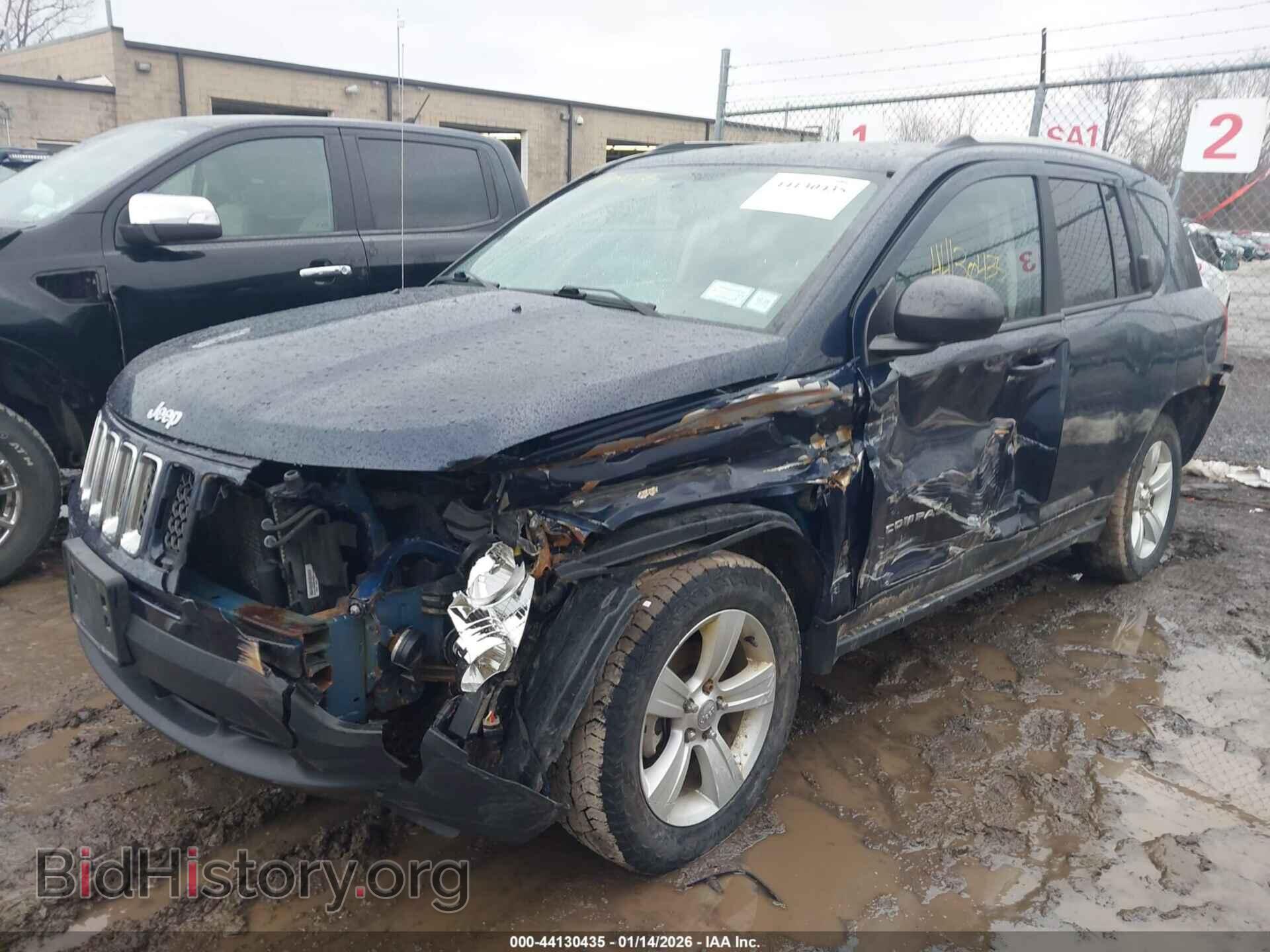 2013 JEEP COMPASS - VIN: 1C4NJDEB5DD206904 - Photo 2