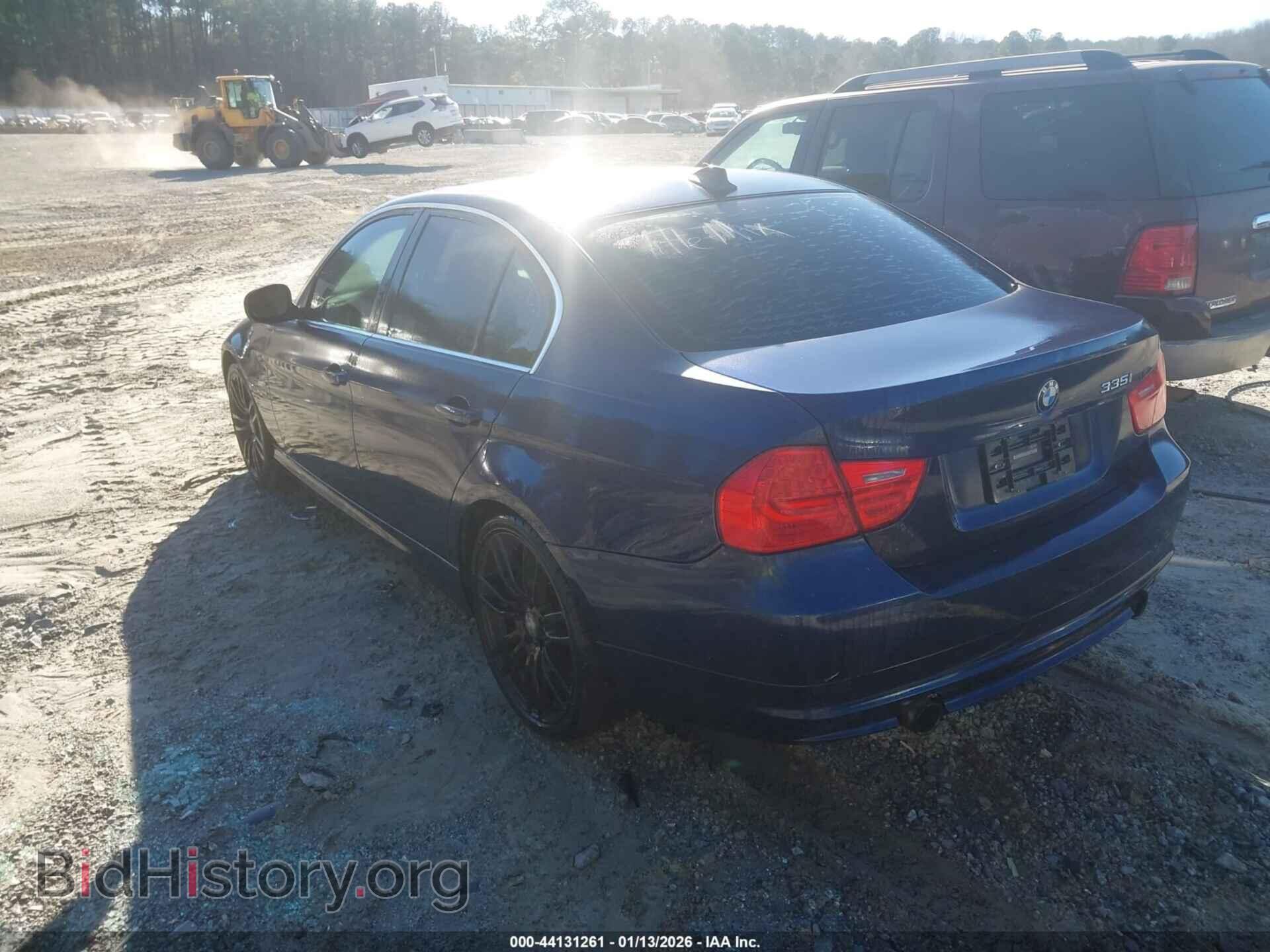 2011 BMW 335I - VIN: WBAPL5G59BNN22021 - Фото 3