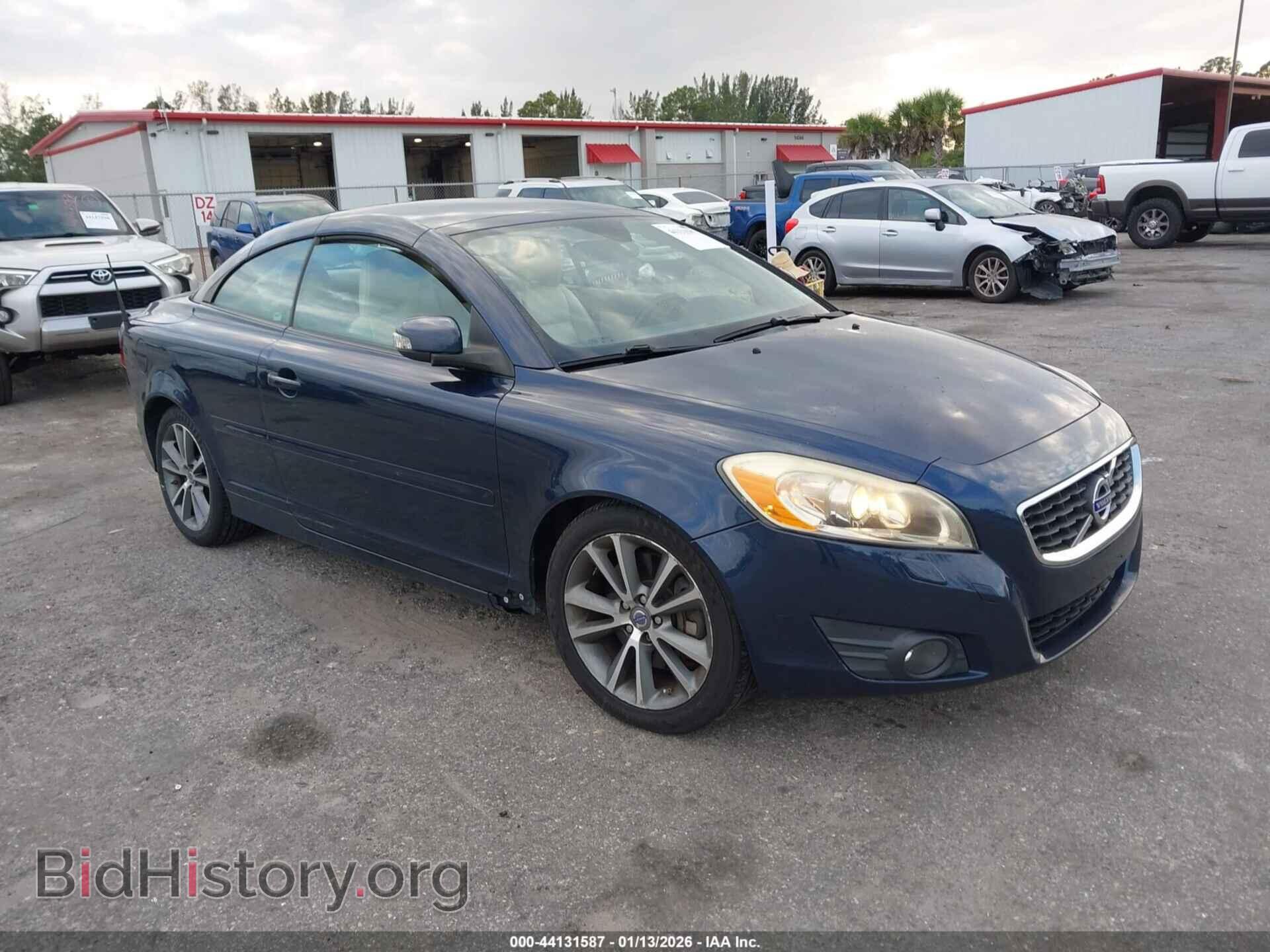 Photo YV1672MC6CJ126068 - VOLVO C70 2012