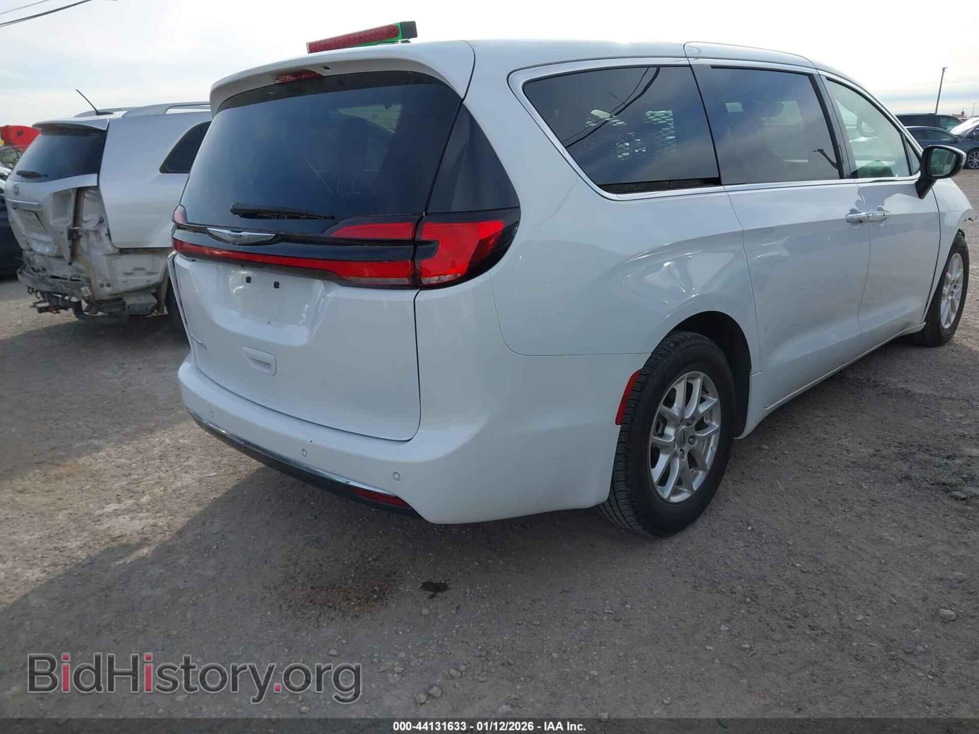 2023 CHRYSLER PACIFICA - VIN: 2C4RC1BG3PR563915 - Photo 4
