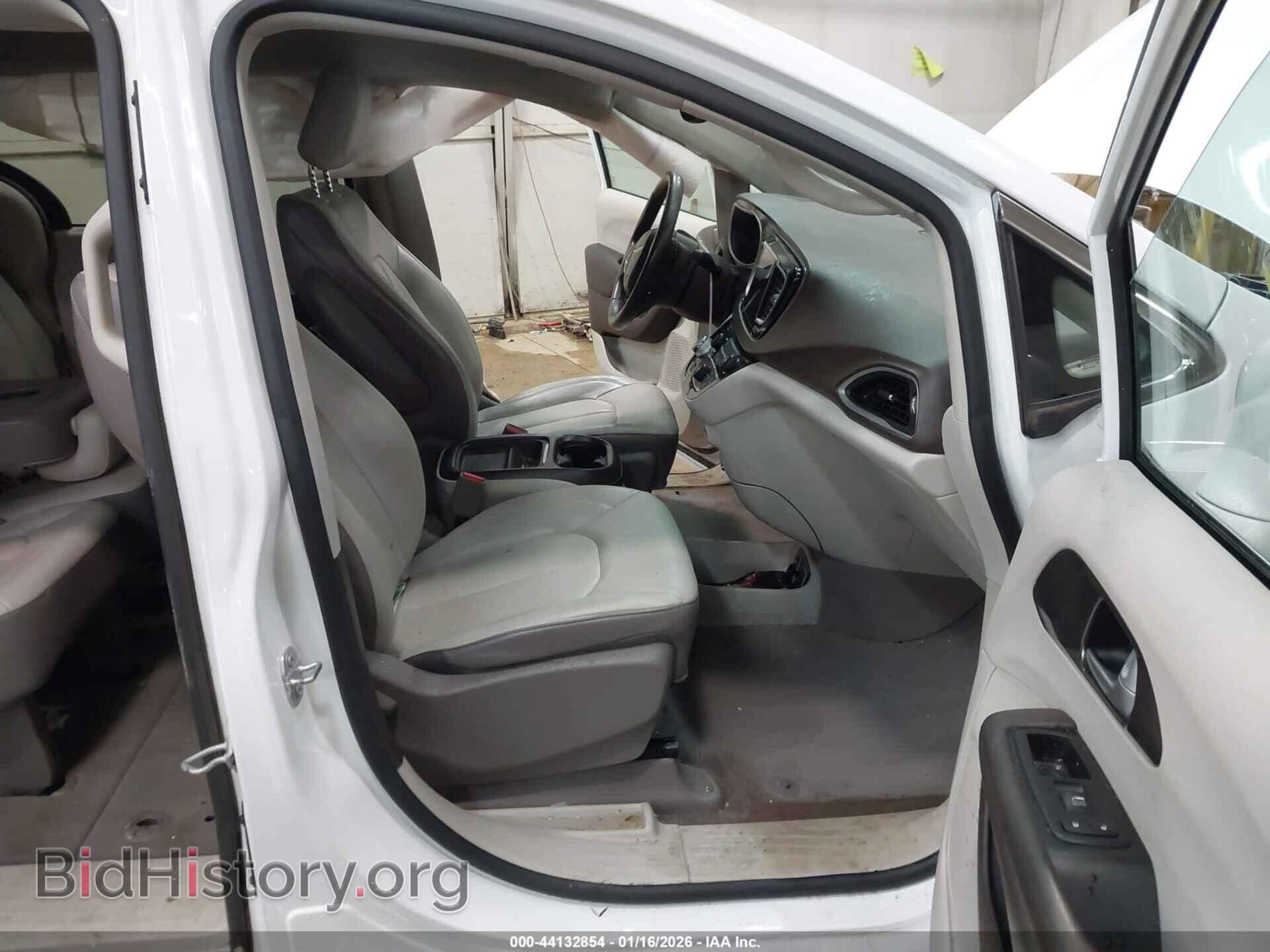 2017 CHRYSLER PACIFICA - VIN: 2C4RC1BG8HR541765 - Фото 5