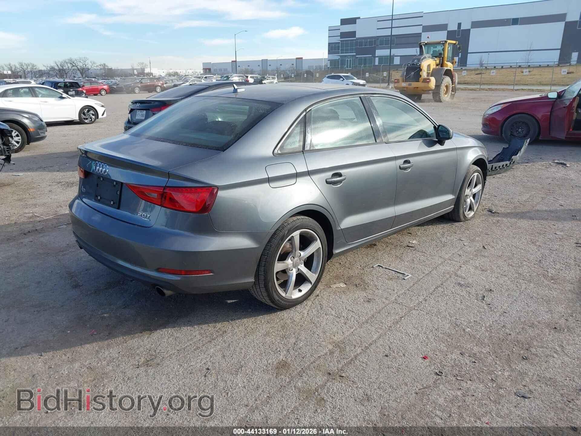2015 AUDI A3 - VIN: WAUBFGFF0F1001824 - Фото 4