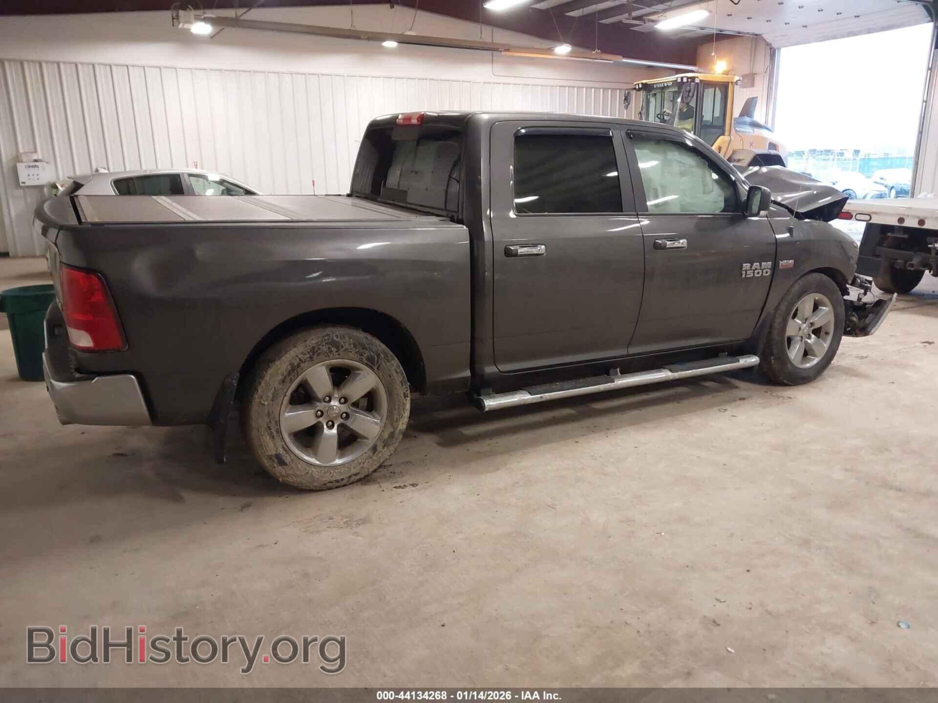 2017 RAM 1500 - VIN: 3C6RR7LT5HG642921 - Фото 4