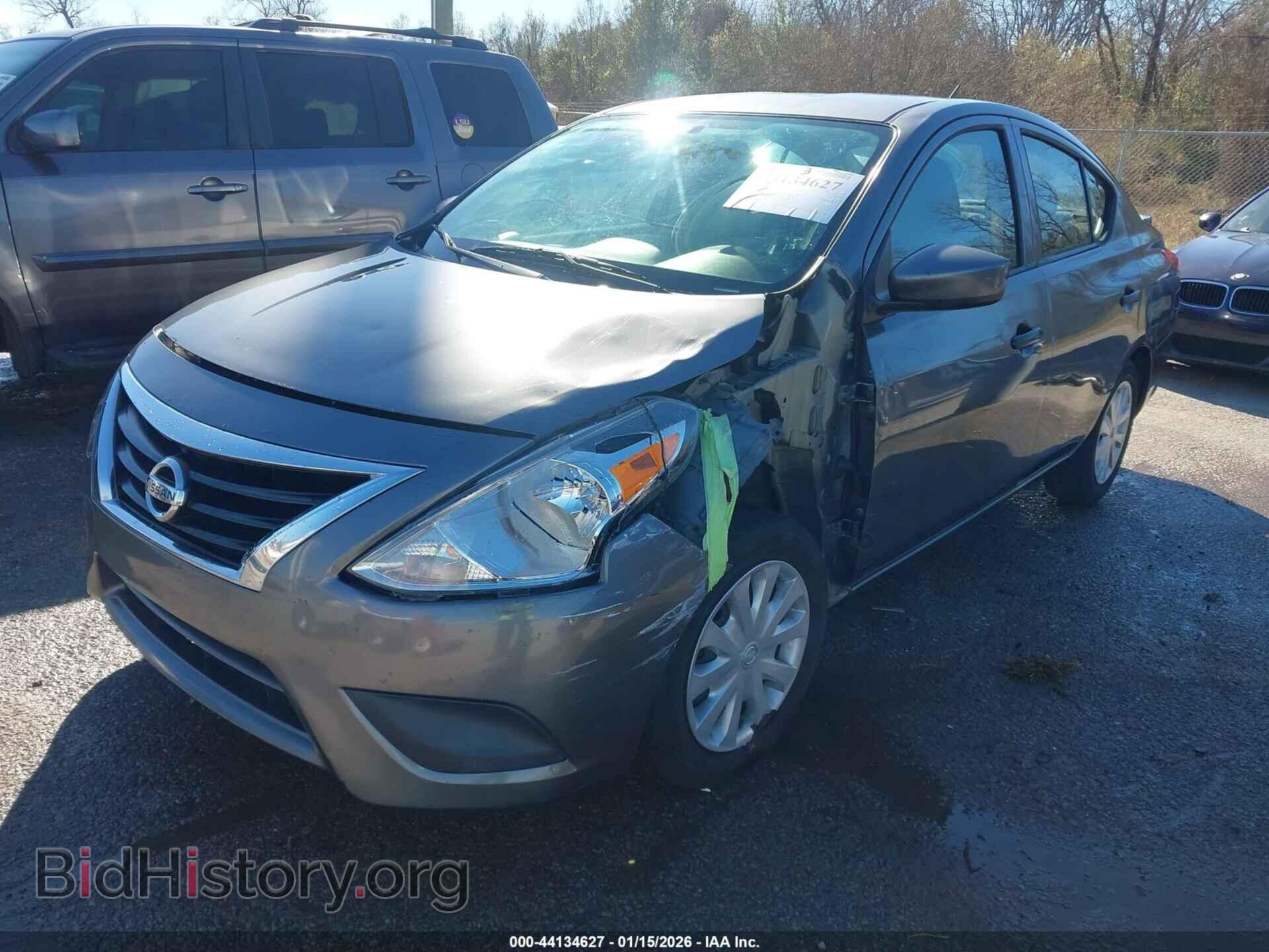 2019 NISSAN VERSA - VIN: 3N1CN7AP3KL820746 - Photo 2