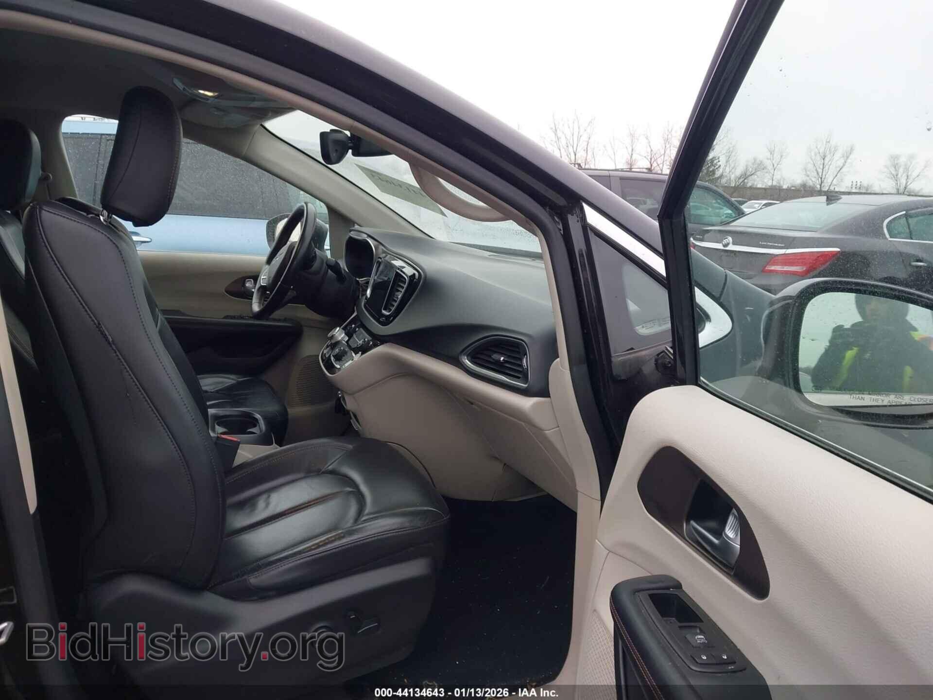 2017 CHRYSLER PACIFICA - VIN: 2C4RC1EG8HR727320 - Photo 5