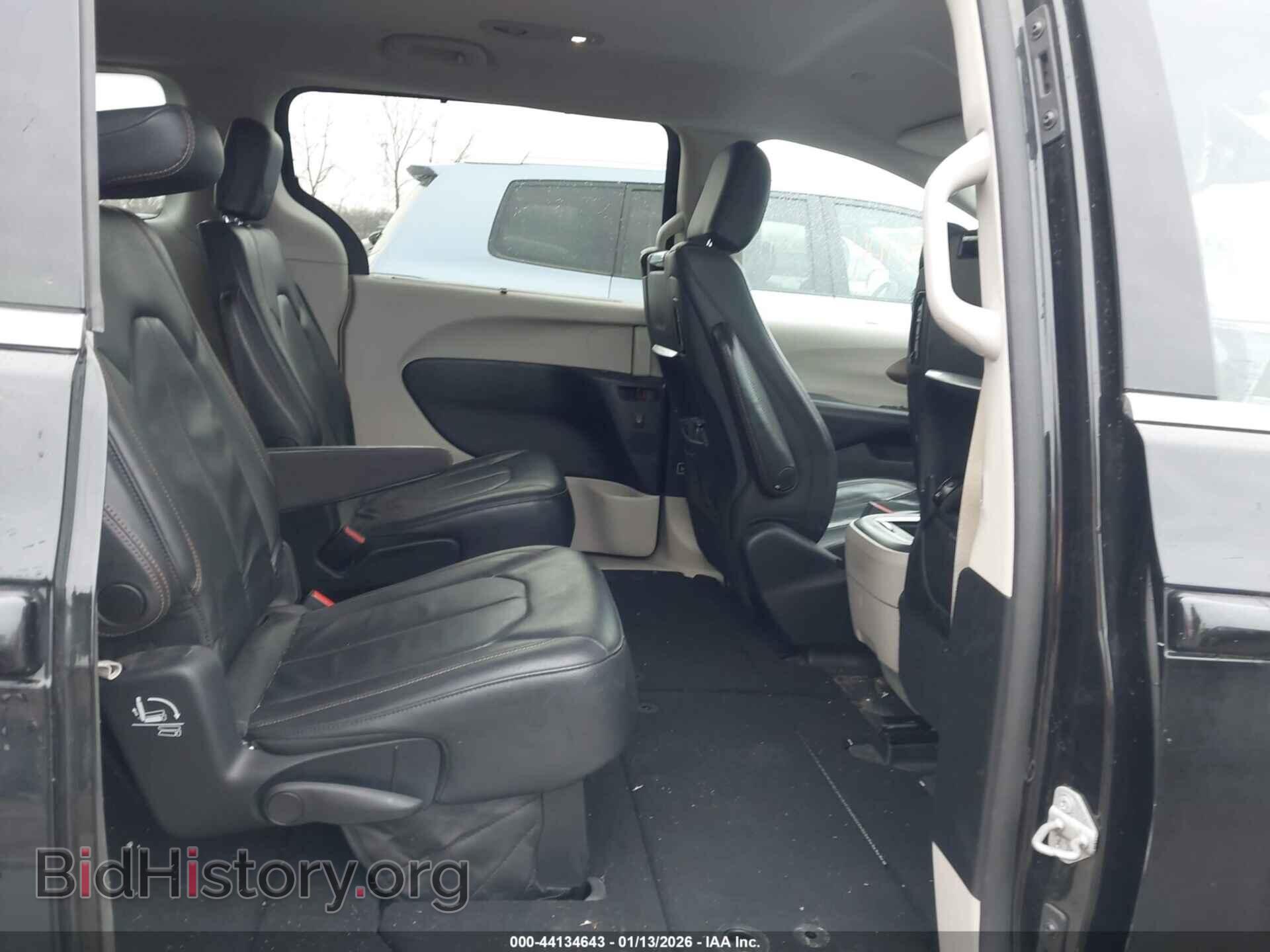 2017 CHRYSLER PACIFICA - VIN: 2C4RC1EG8HR727320 - Photo 8