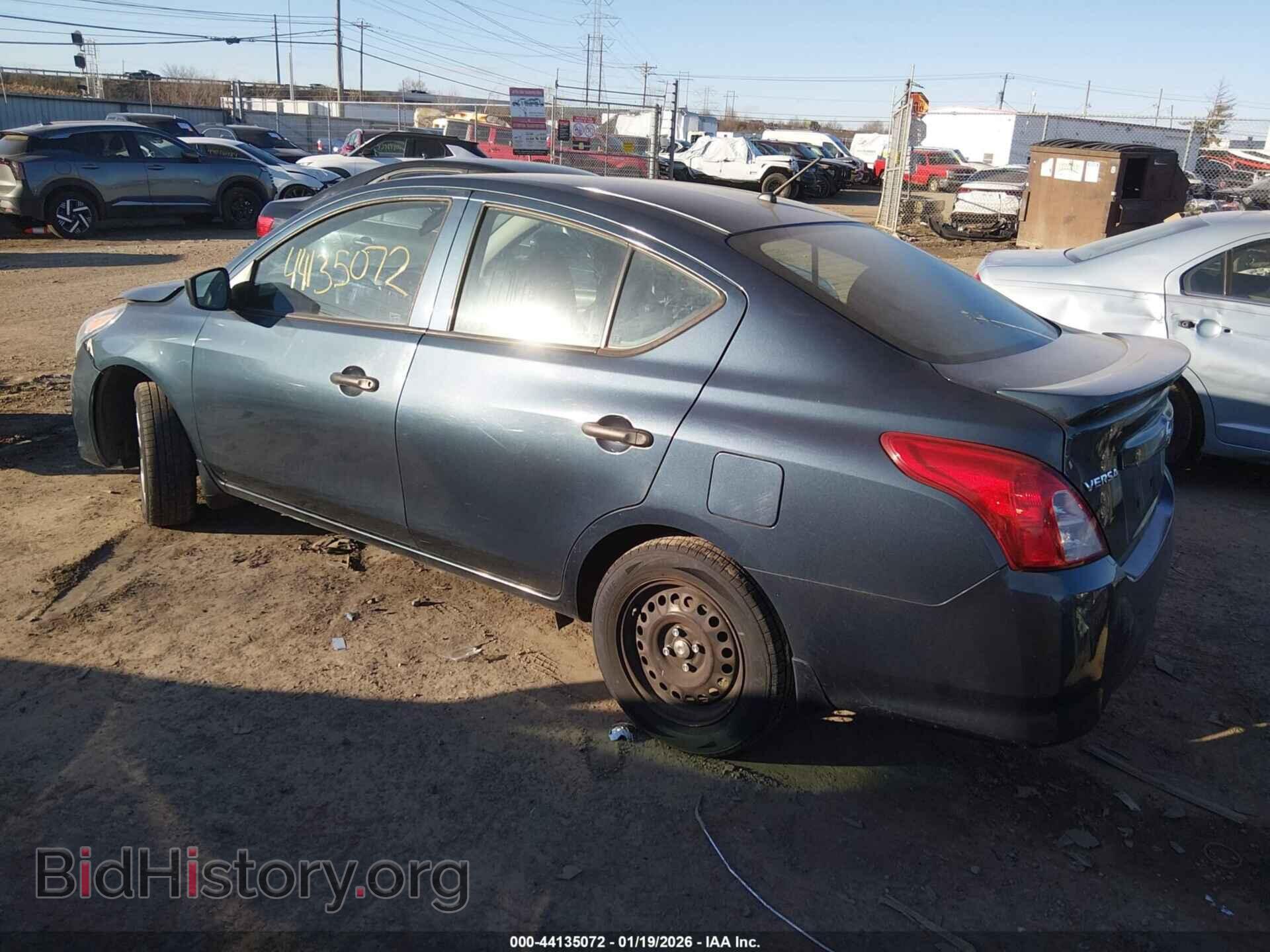 2016 NISSAN VERSA - VIN: 3N1CN7AP0GL910833 - Фото 3