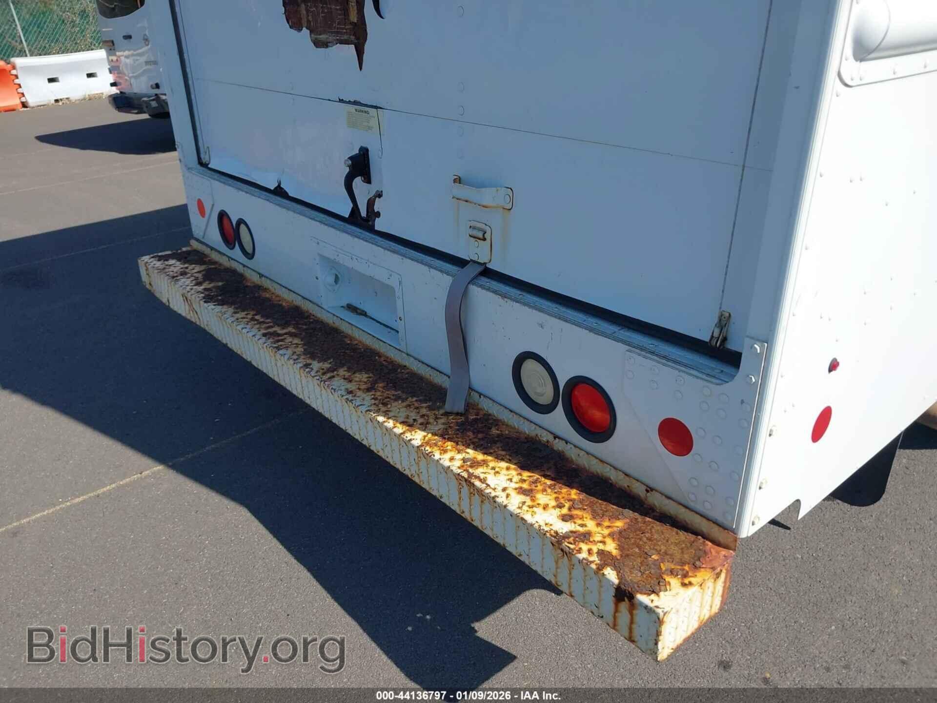 2014 FORD E-350 STRIPPED - VIN: 1FC3E3KL1EDB11017 - Photo 16