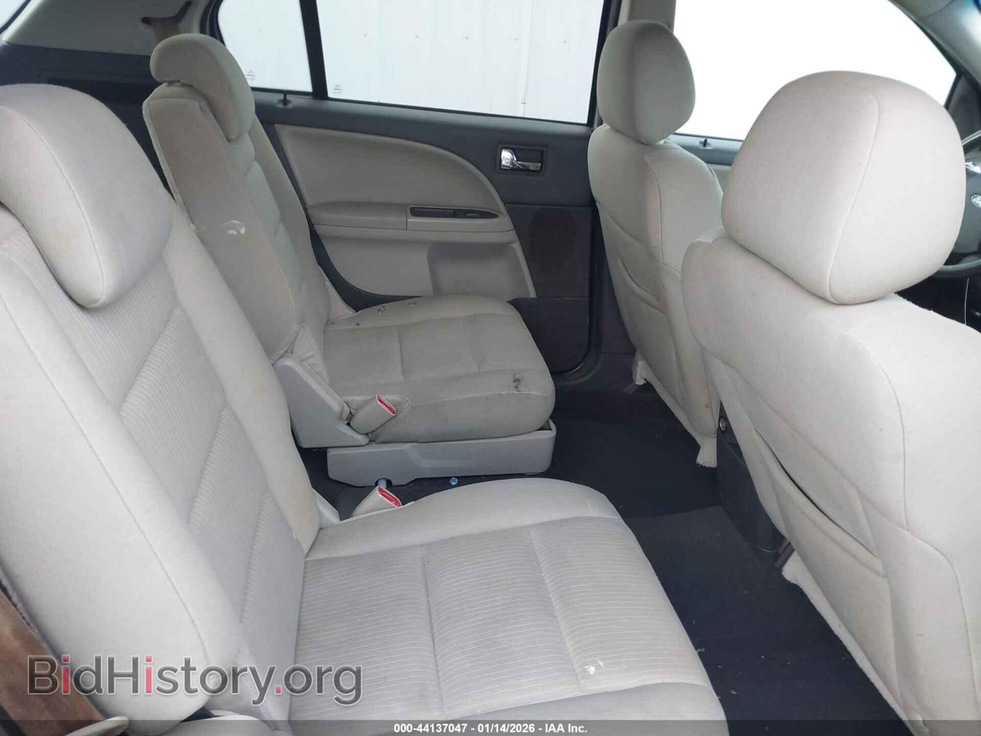 2009 FORD TAURUS X - VIN: 1FMDK02W29GA04631 - Фото 8