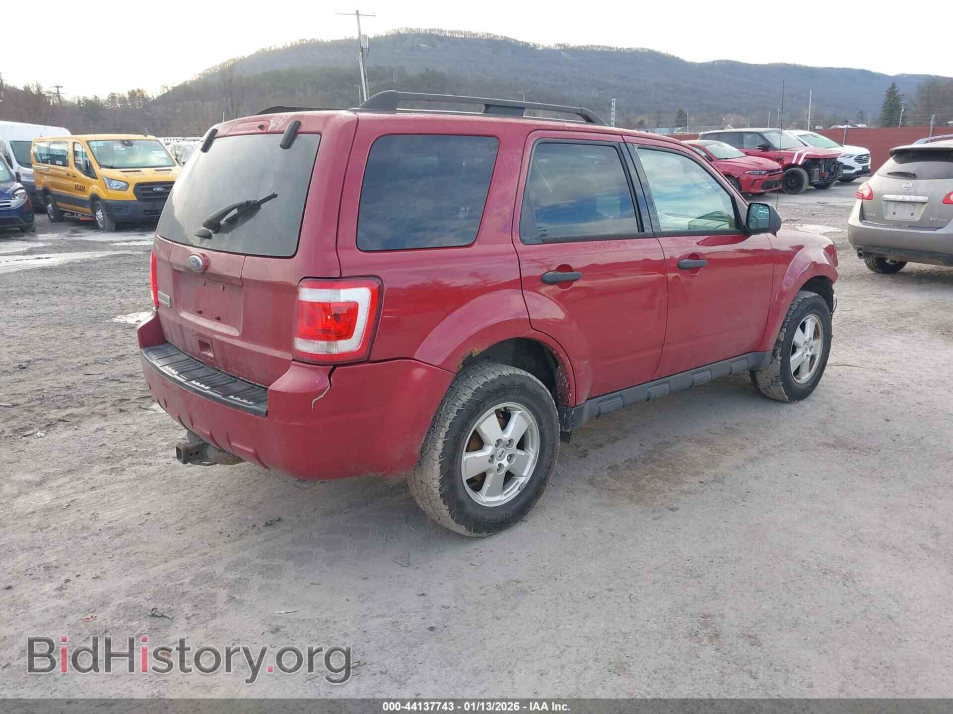 2011 FORD ESCAPE - VIN: 1FMCU9D76BKB21504 - Фото 4