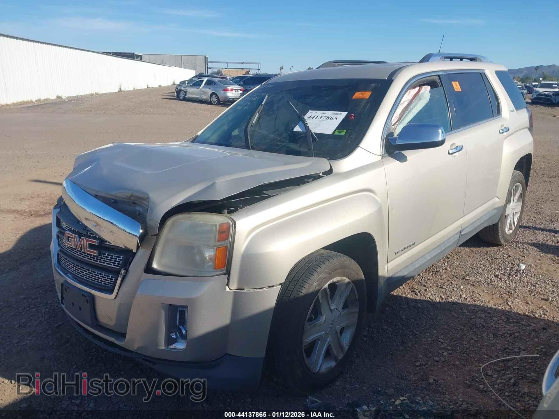 2011 GMC TERRAIN - VIN: 2CTFLWE51B6372714 - Фото 2
