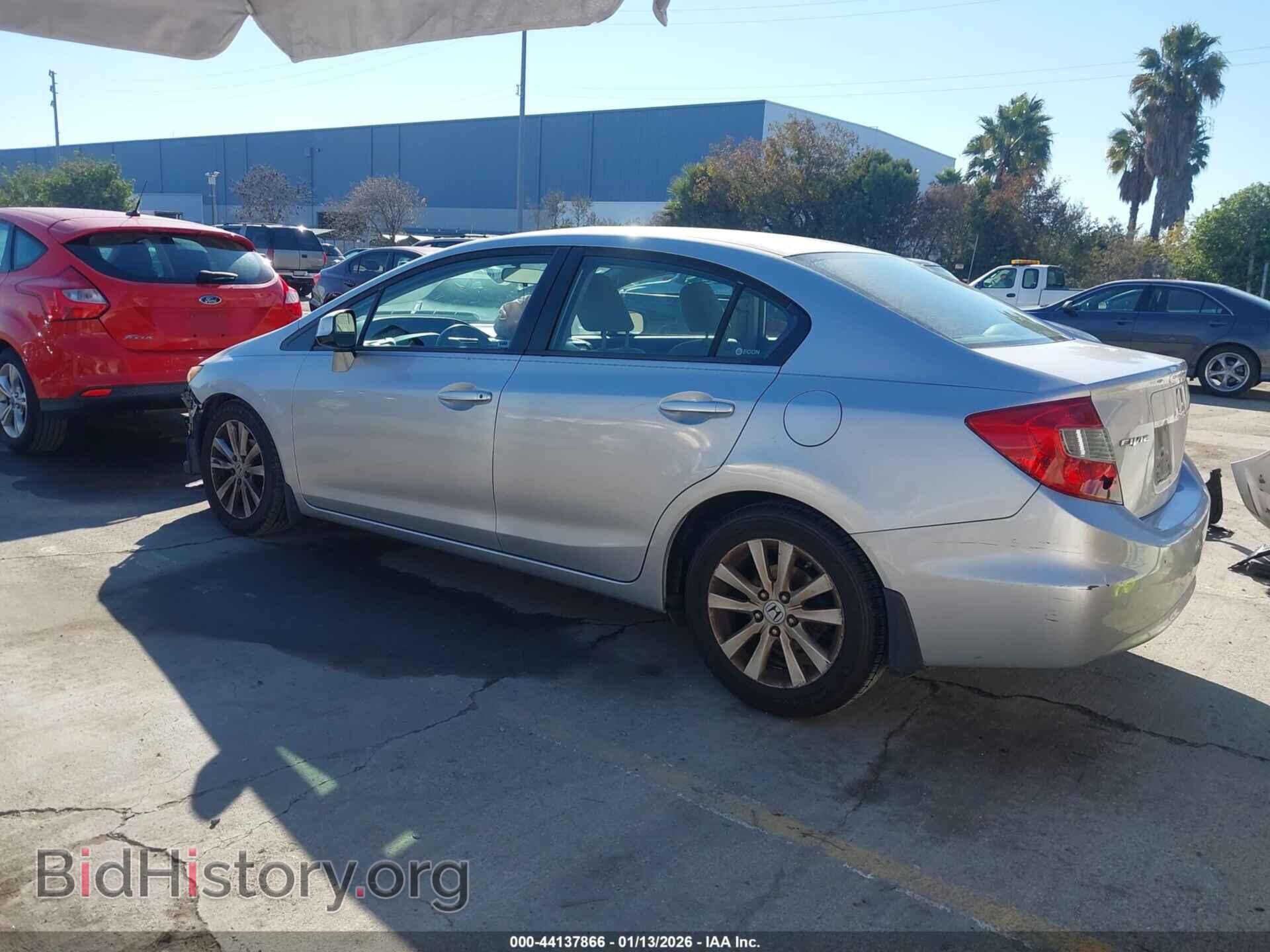 2012 HONDA CIVIC - VIN: 19XFB2F80CE055685 - Фото 3