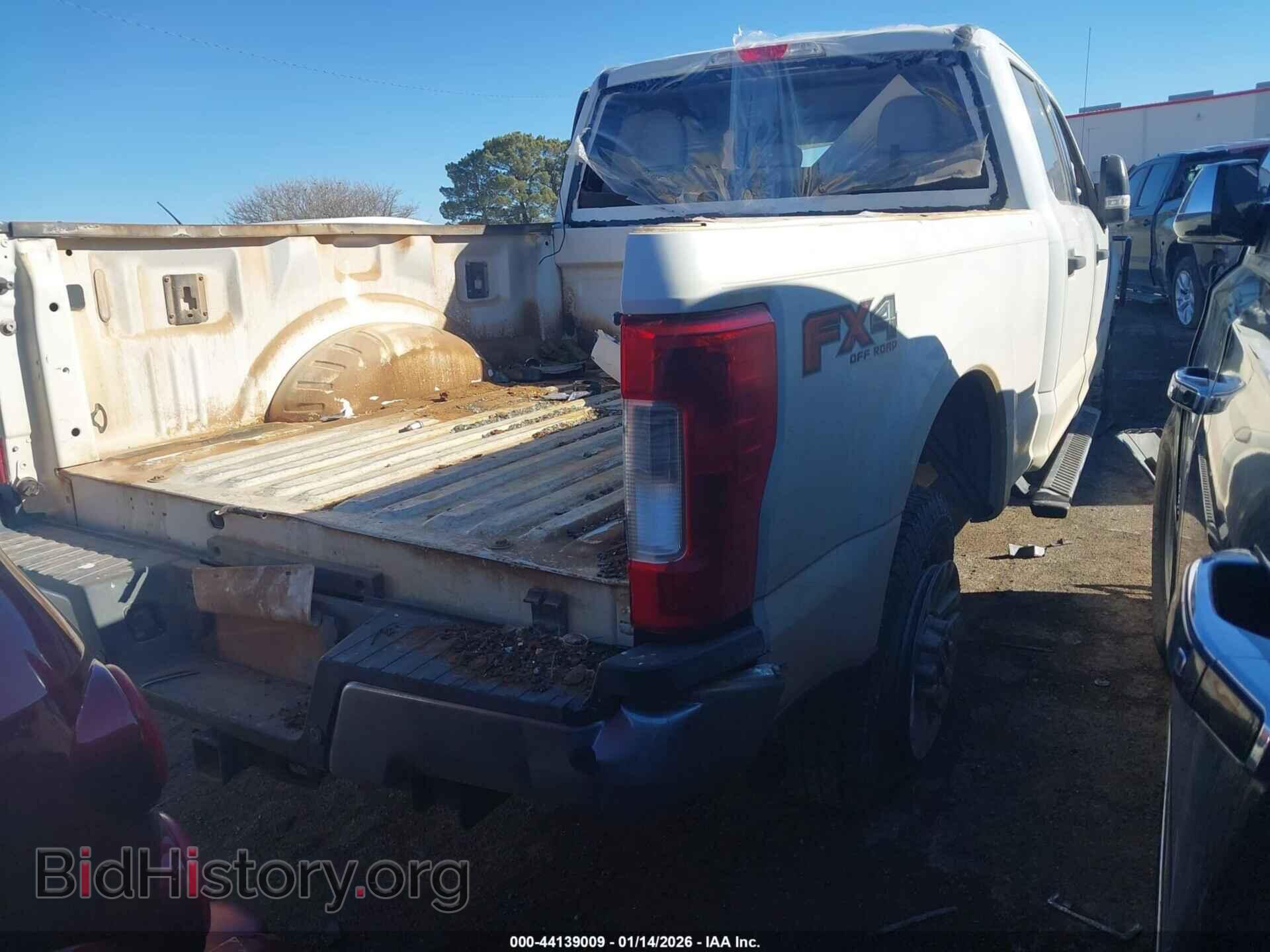 2017 FORD F-250 - VIN: 1FT7W2BTXHEC96854 - Фото 4