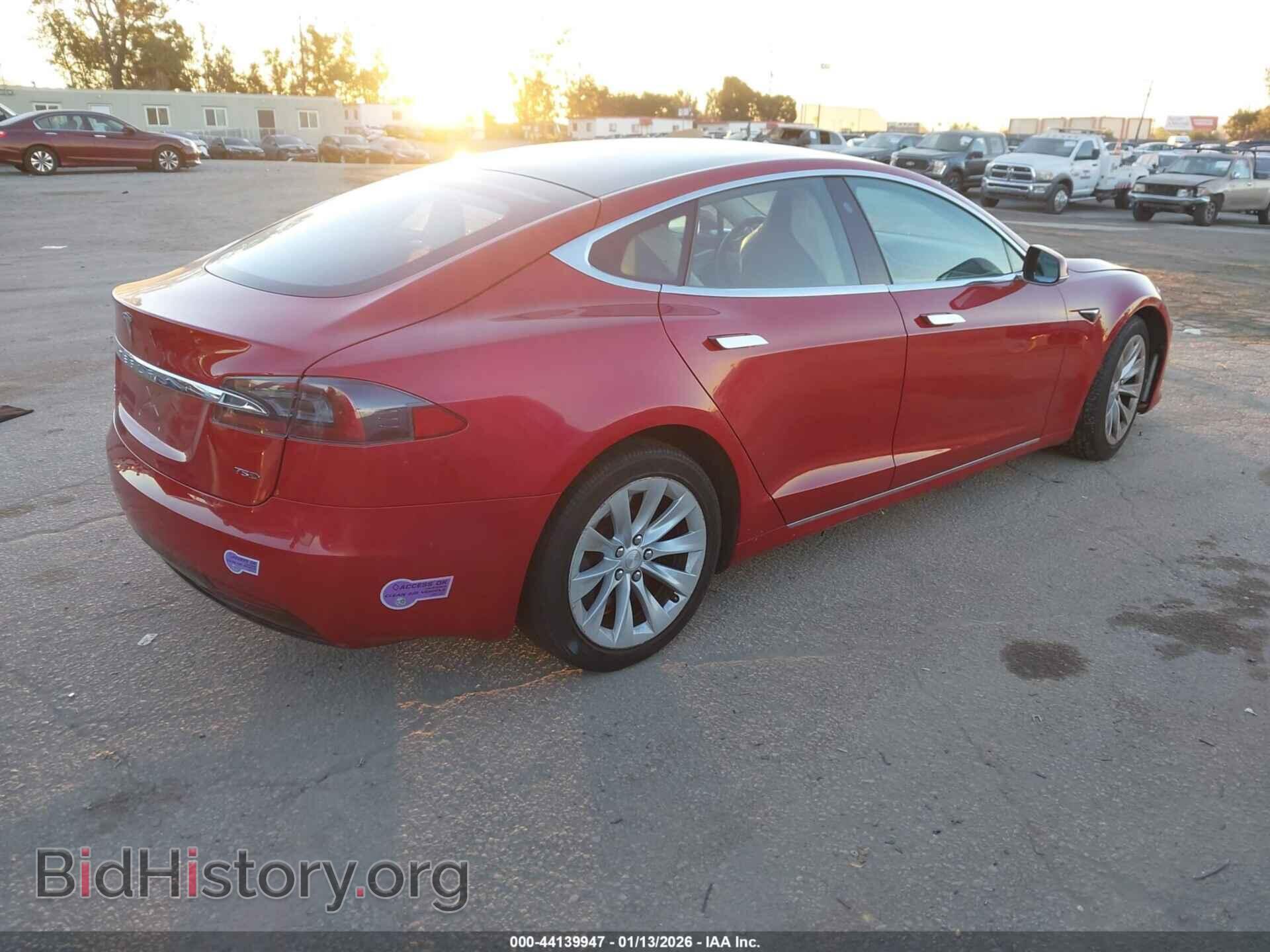 2017 TESLA MODEL S - VIN: 5YJSA1E28HF232624 - Фото 4