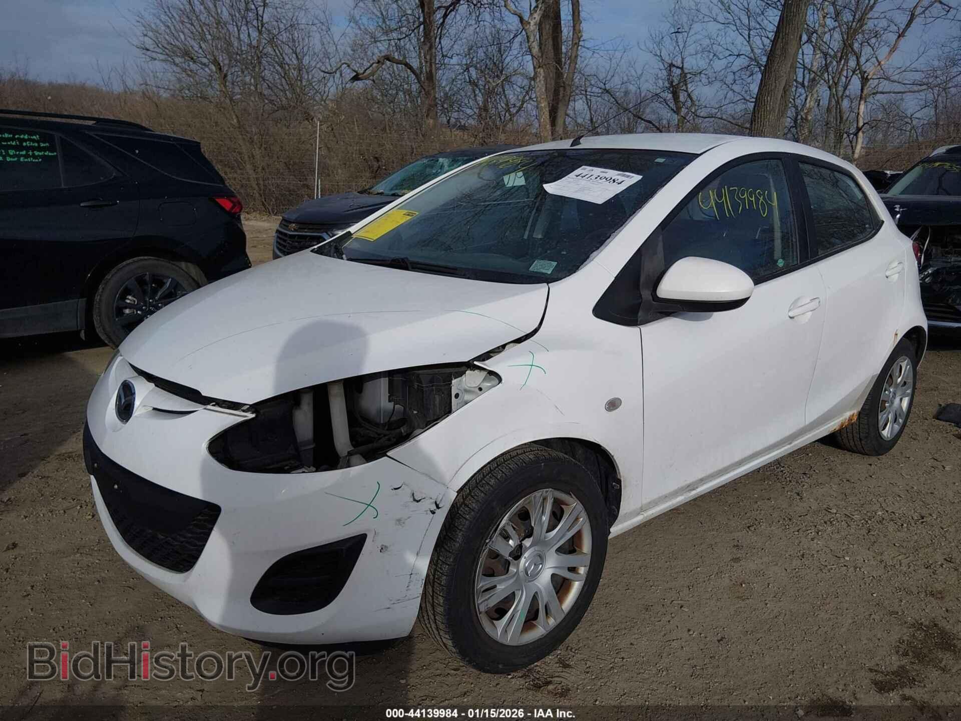 2013 MAZDA MAZDA2 - VIN: JM1DE1KY2D0156316 - Фото 2