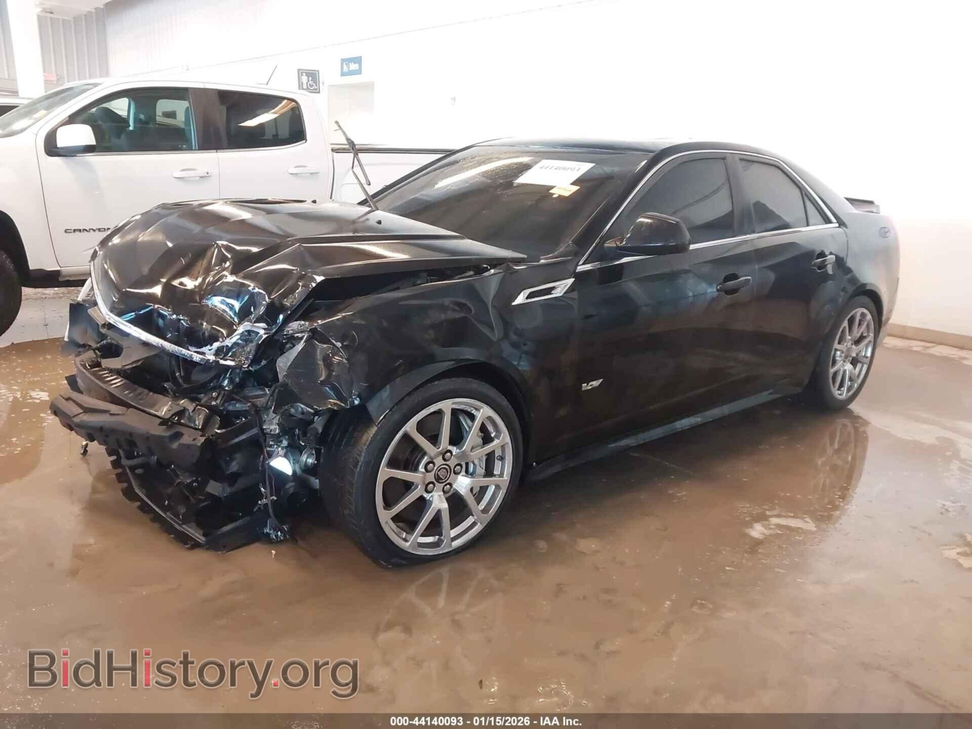 2012 CADILLAC CTS-V - VIN: 1G6DV5EP0C0136934 - Фото 2