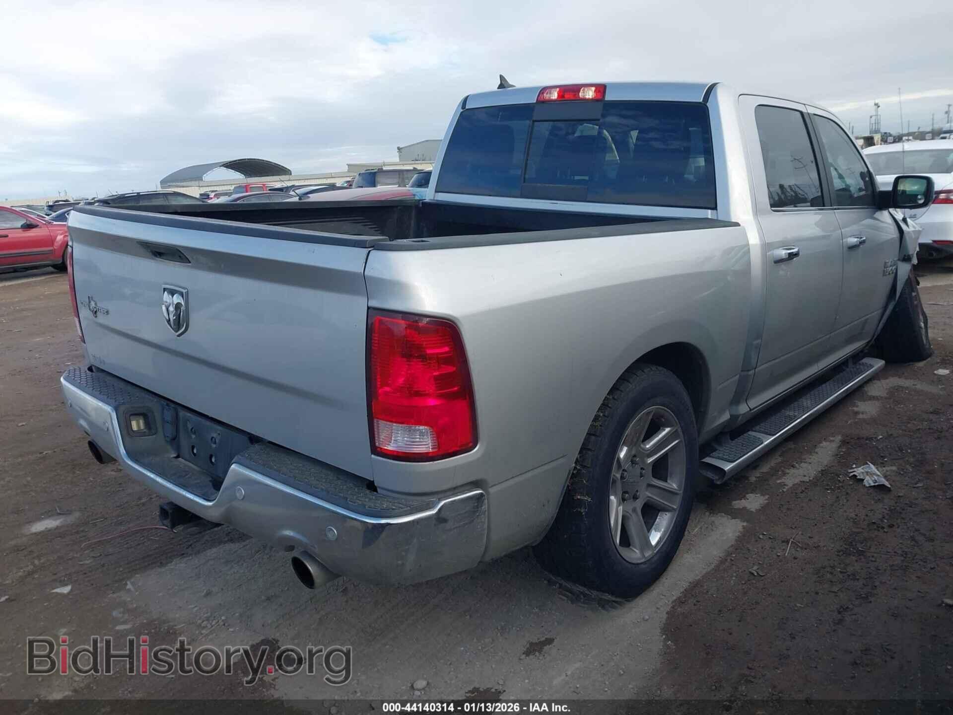 2018 RAM 1500 - VIN: 1C6RR6LT8JS157021 - Фото 4