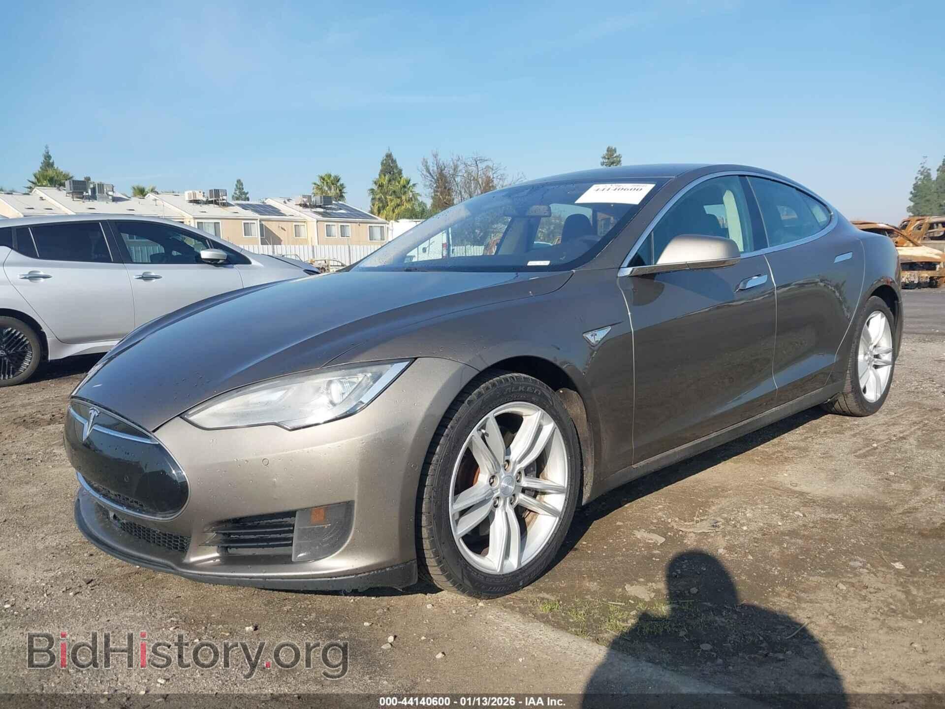 2015 TESLA MODEL S - VIN: 5YJSA1E10FF109310 - Фото 2