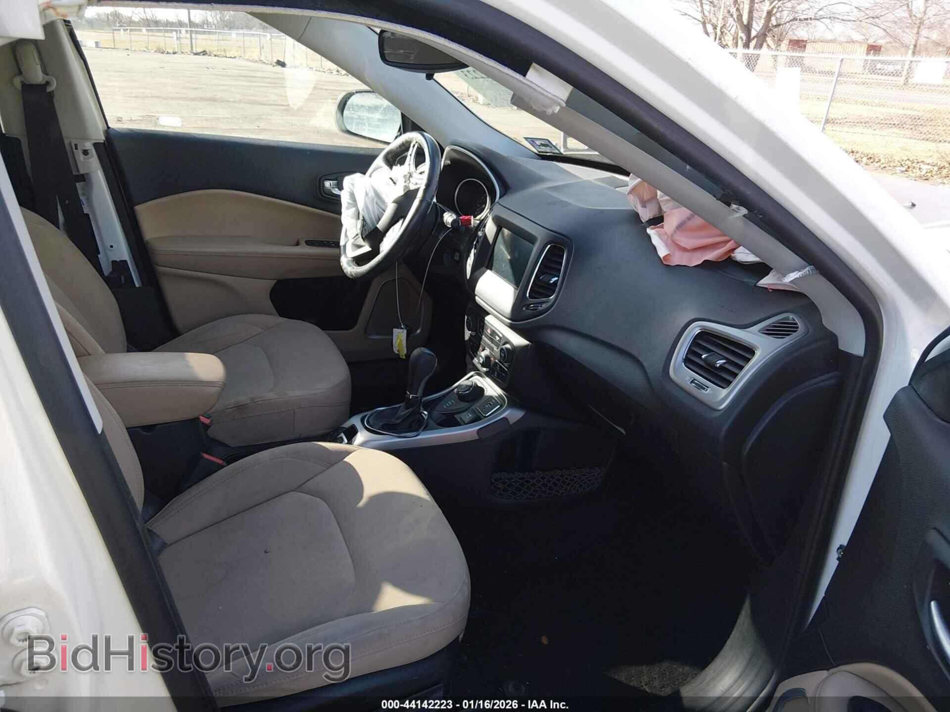 2019 JEEP COMPASS - VIN: 3C4NJDAB7KT646684 - Фото 5