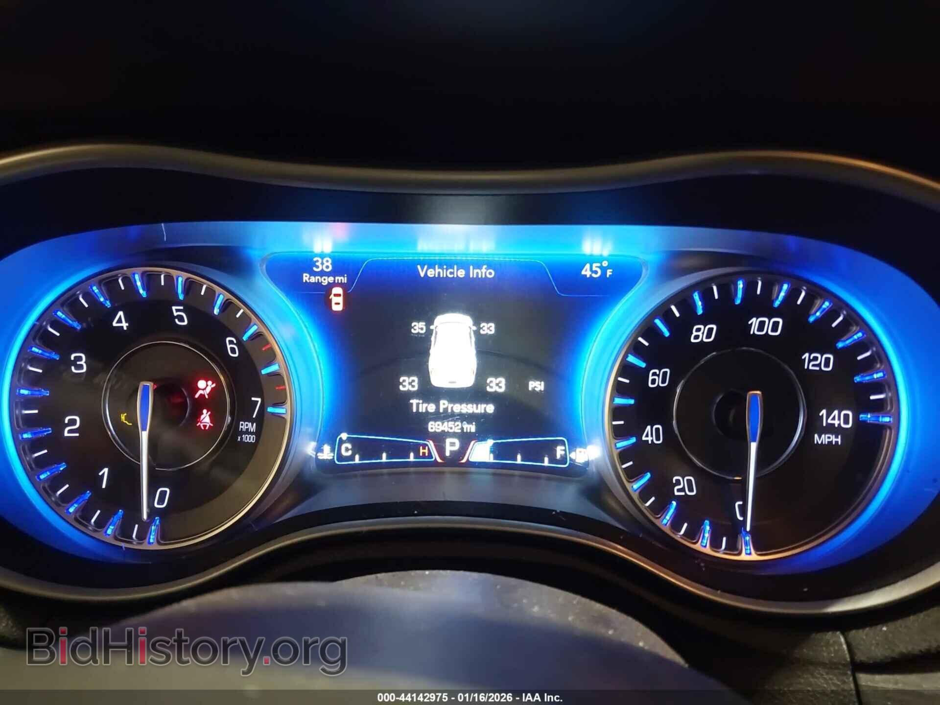 2017 CHRYSLER 300 - VIN: 2C3CCARG7HH526986 - Фото 7