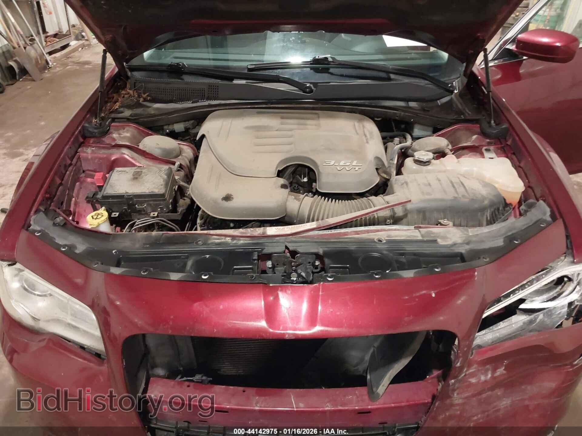2017 CHRYSLER 300 - VIN: 2C3CCARG7HH526986 - Фото 10