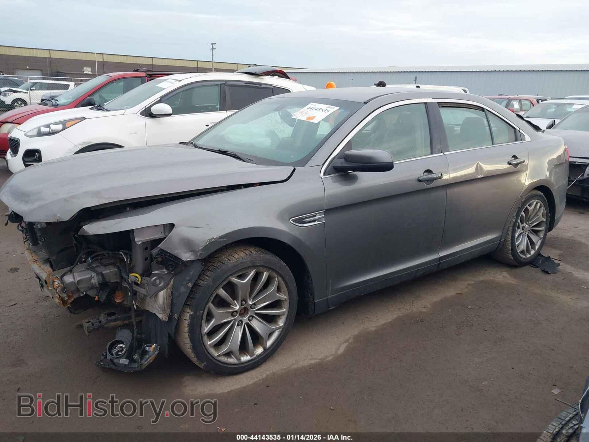 2013 FORD TAURUS - VIN: 1FAHP2E84DG159406 - Фото 2