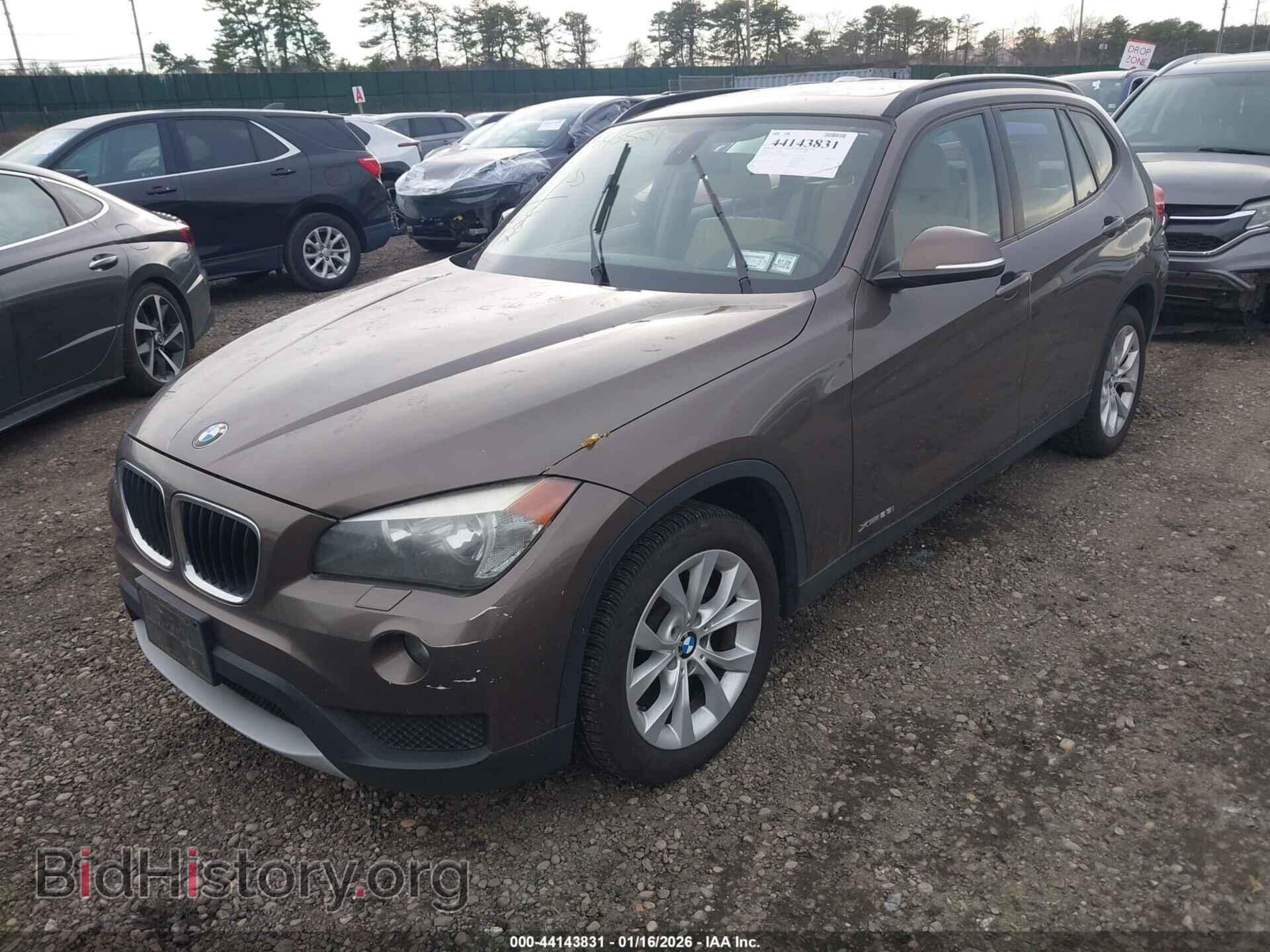 2013 BMW X1 - VIN: WBAVL1C59DVR86211 - Фото 2
