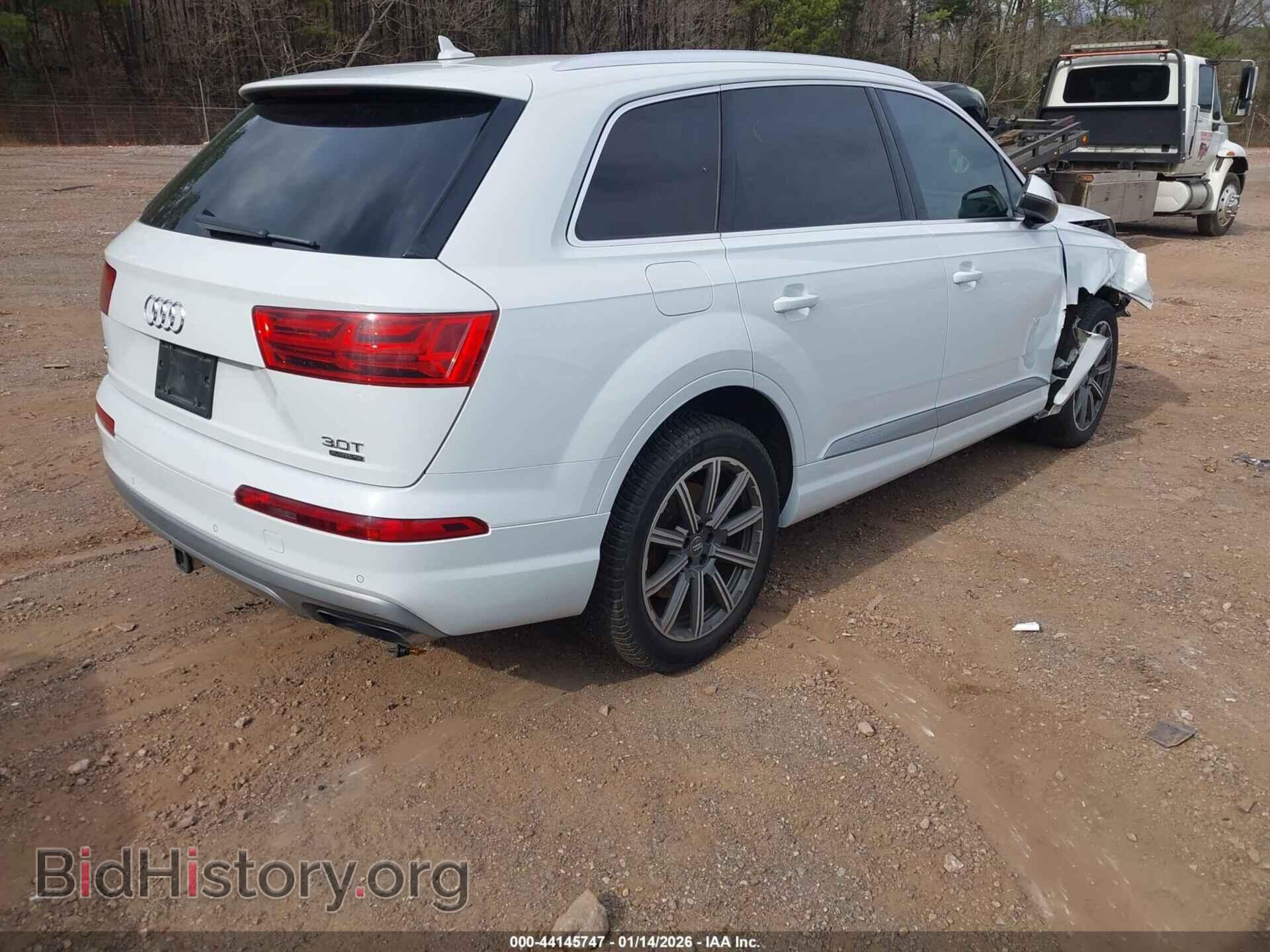 2017 AUDI Q7 - VIN: WA1VAAF73HD040472 - Фото 4