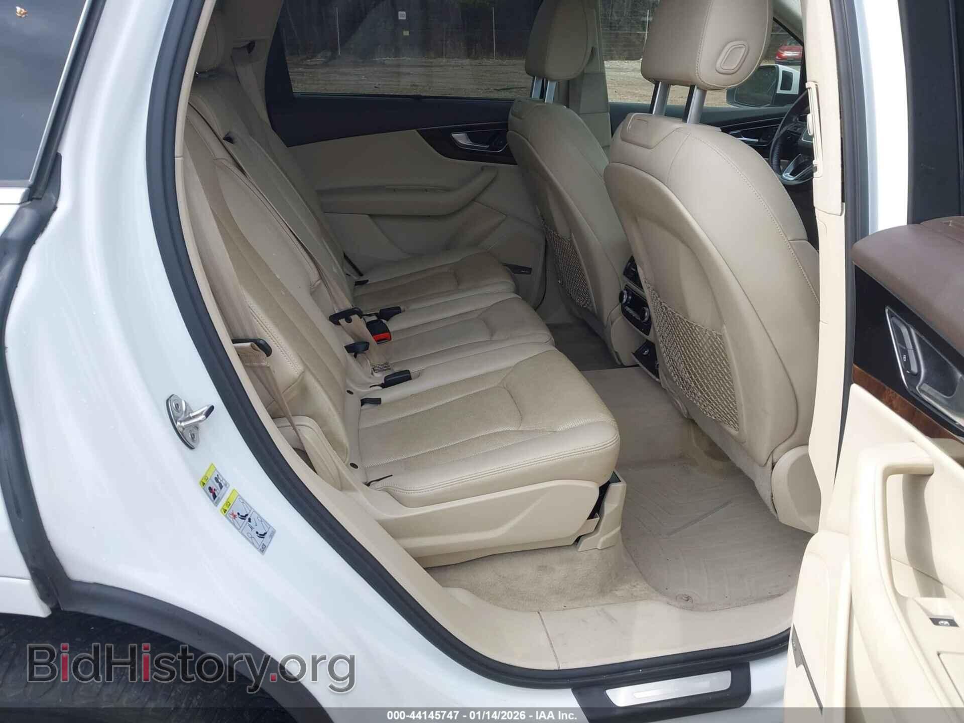 2017 AUDI Q7 - VIN: WA1VAAF73HD040472 - Фото 8