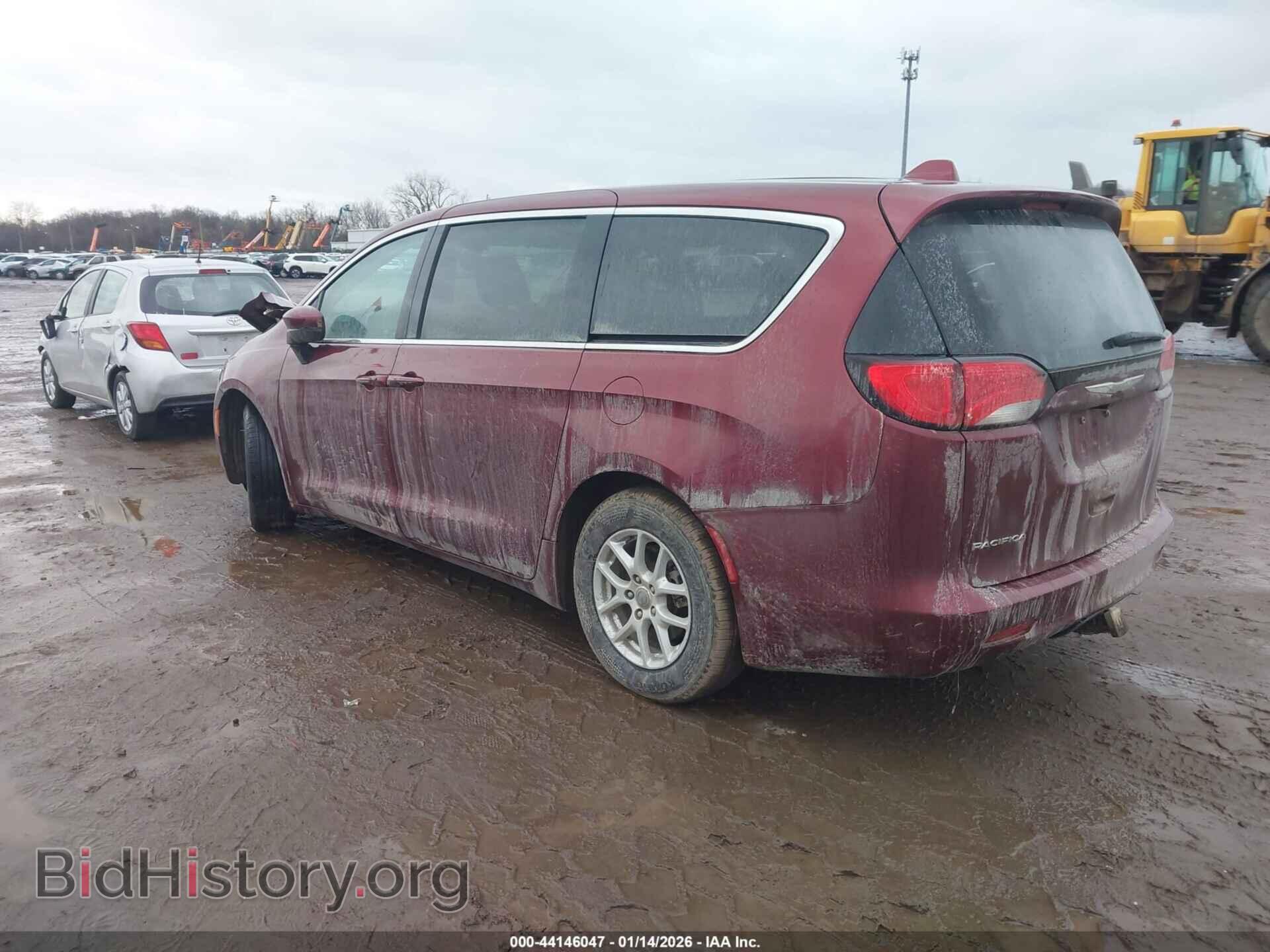 2017 CHRYSLER PACIFICA - VIN: 2C4RC1DG1HR588228 - Фото 3